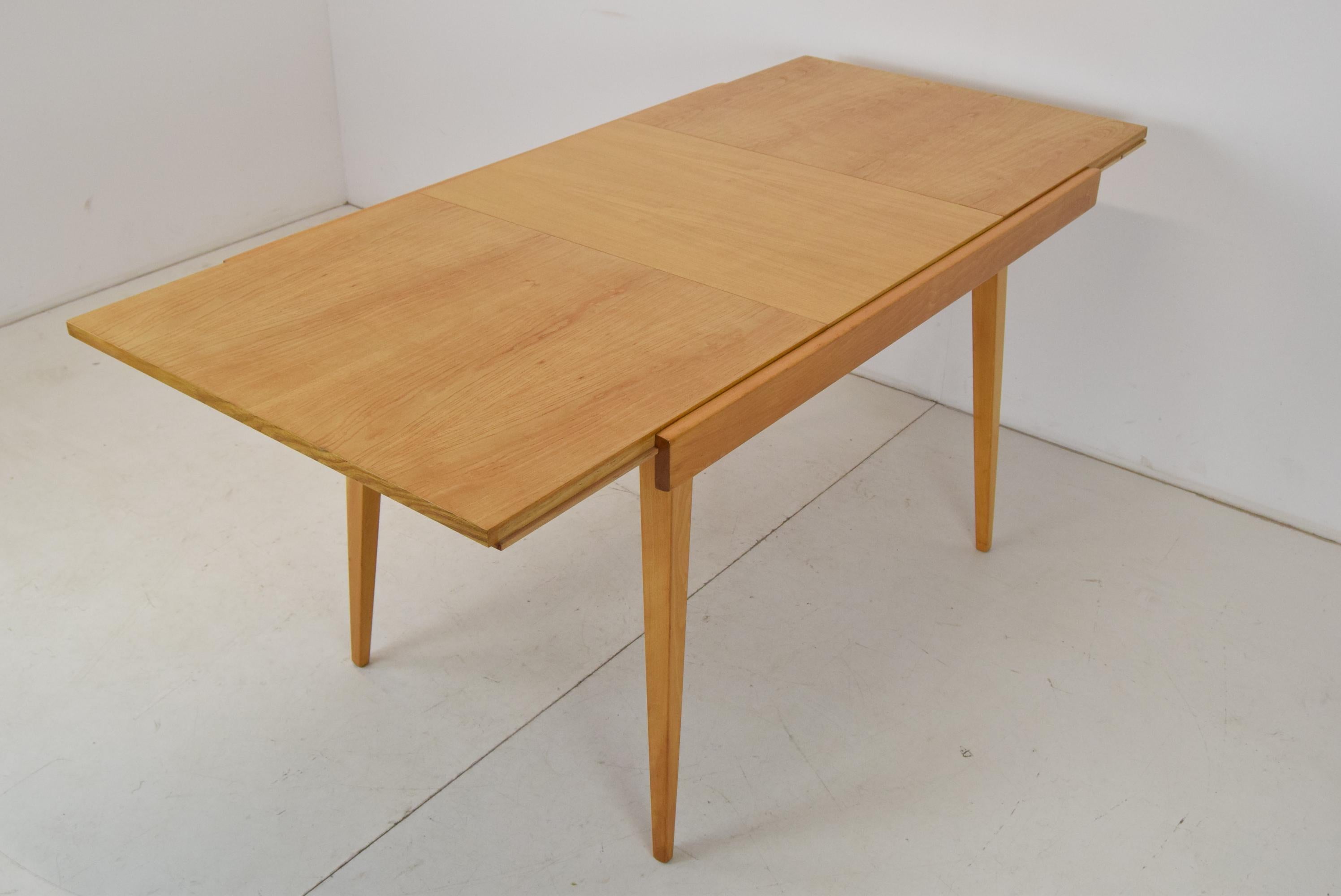Mid-Century Folding Dining Table by Frantisek Jirak for Tatra, 1960's For Sale 6