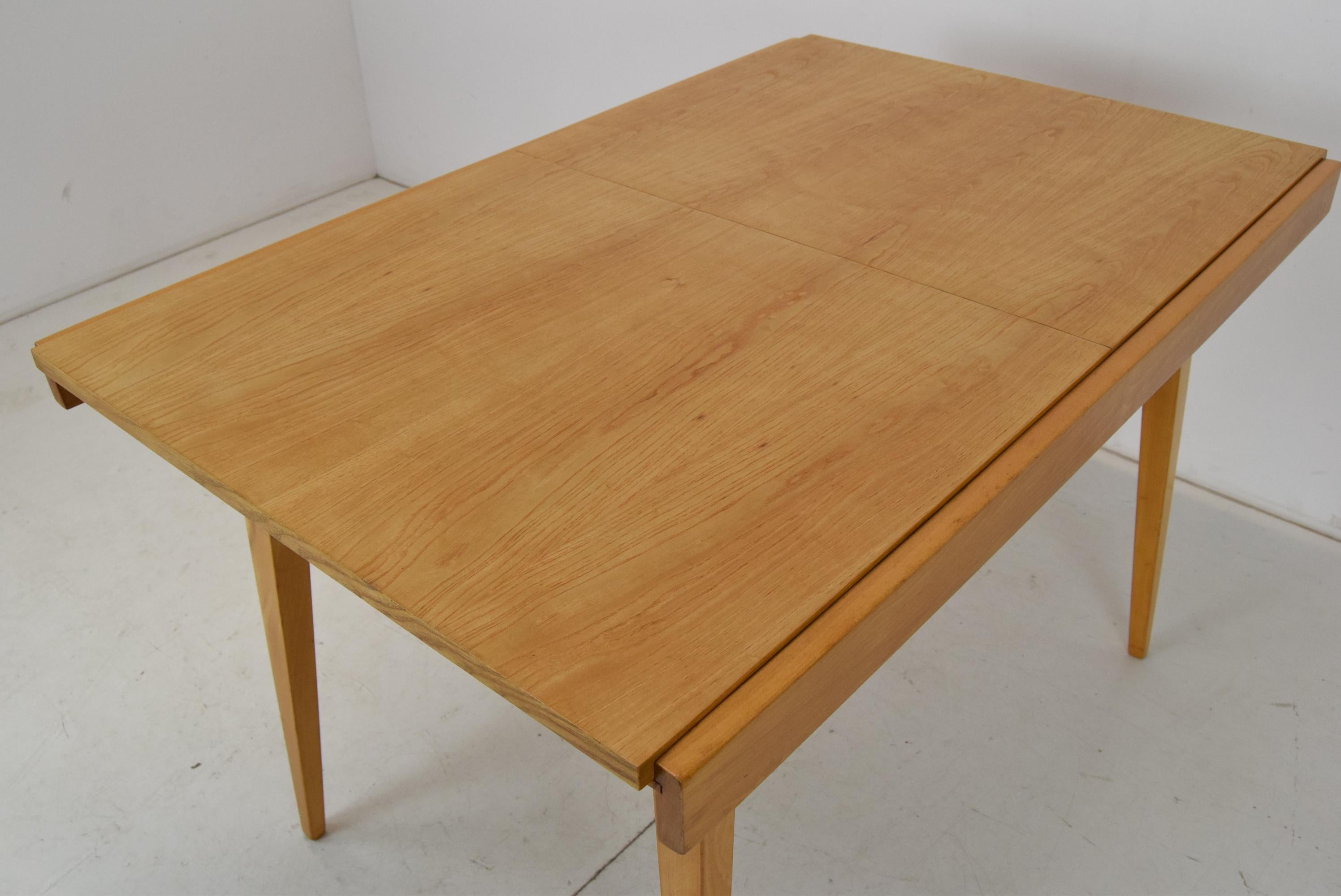 Mid-Century Folding Dining Table by Frantisek Jirak for Tatra, 1960's For Sale 9