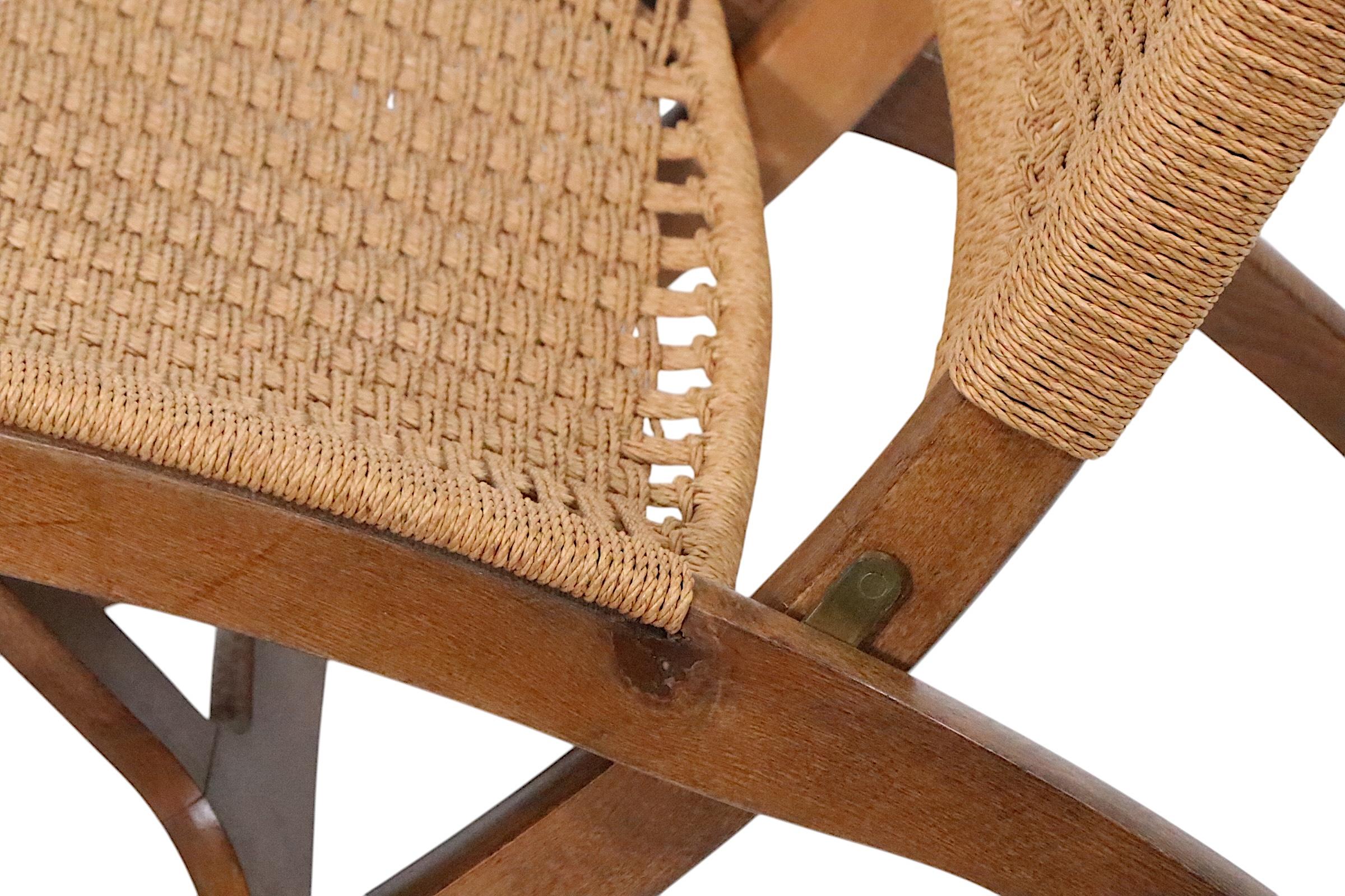 Mid Century Folding Lounge Chair made in Yugoslavia after Wegner For Sale 4