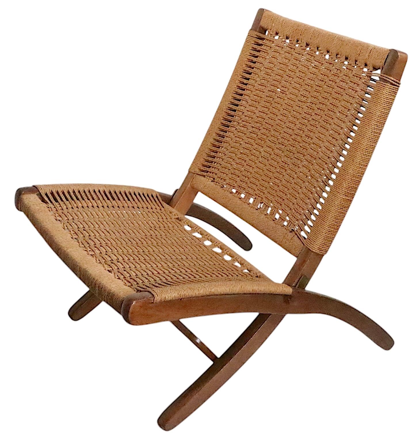 Mid Century Folding Lounge Chair made in Yugoslavia after Wegner For Sale 9