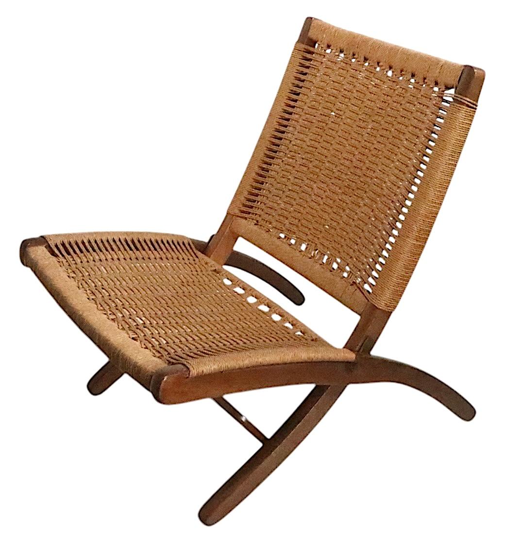 Mid Century Folding Lounge Chair made in Yugoslavia after Wegner For Sale 10