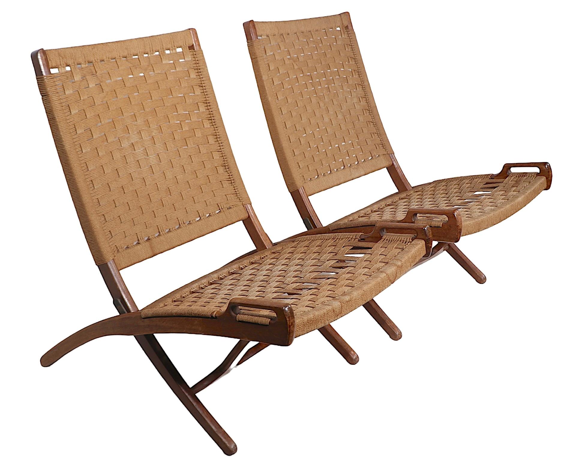 Mid Century Folding Lounge Chairs Made in Yugoslavia after Wegener c 1950/1960's For Sale 4