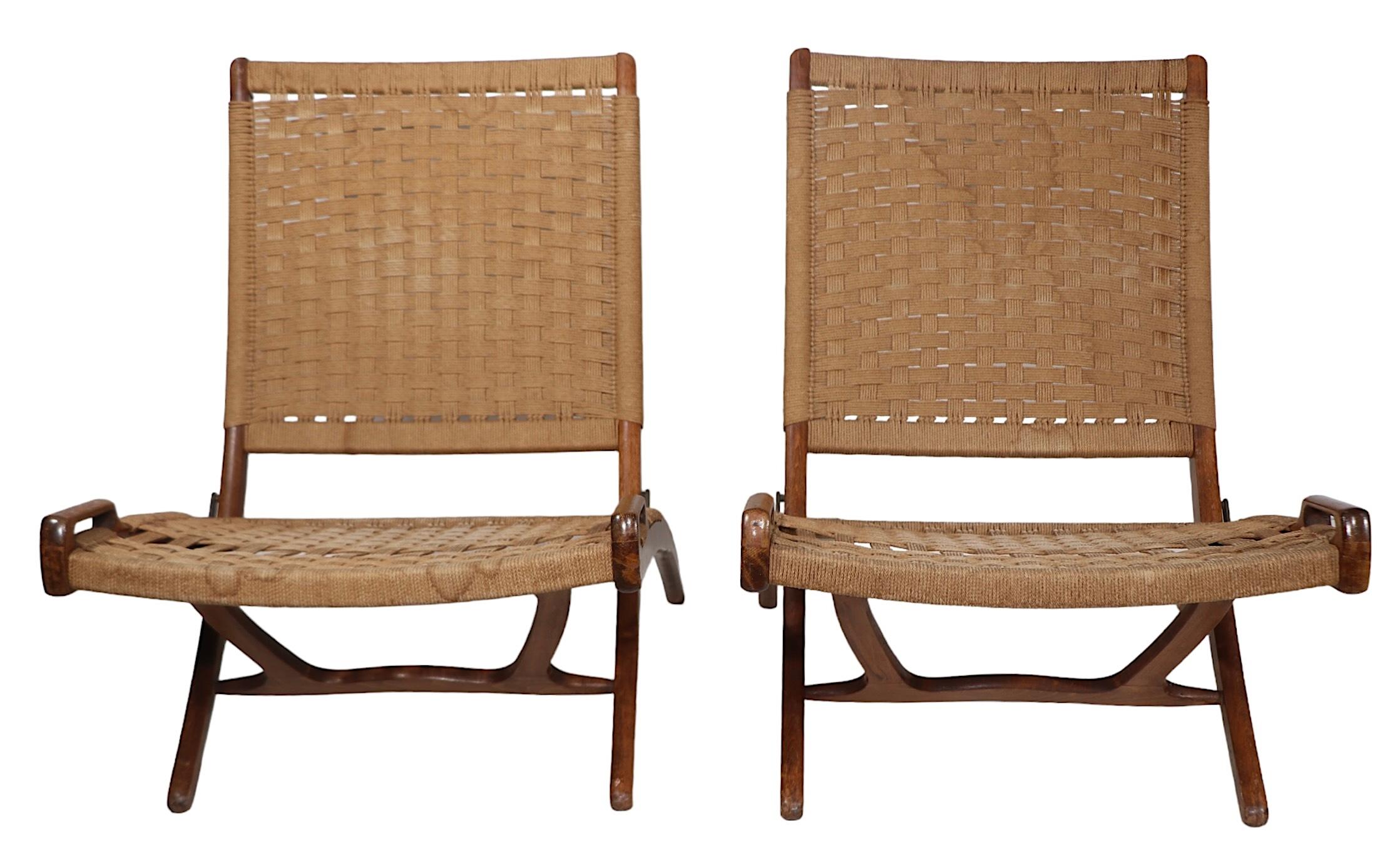 Beech Mid Century Folding Lounge Chairs Made in Yugoslavia after Wegener c 1950/1960's For Sale
