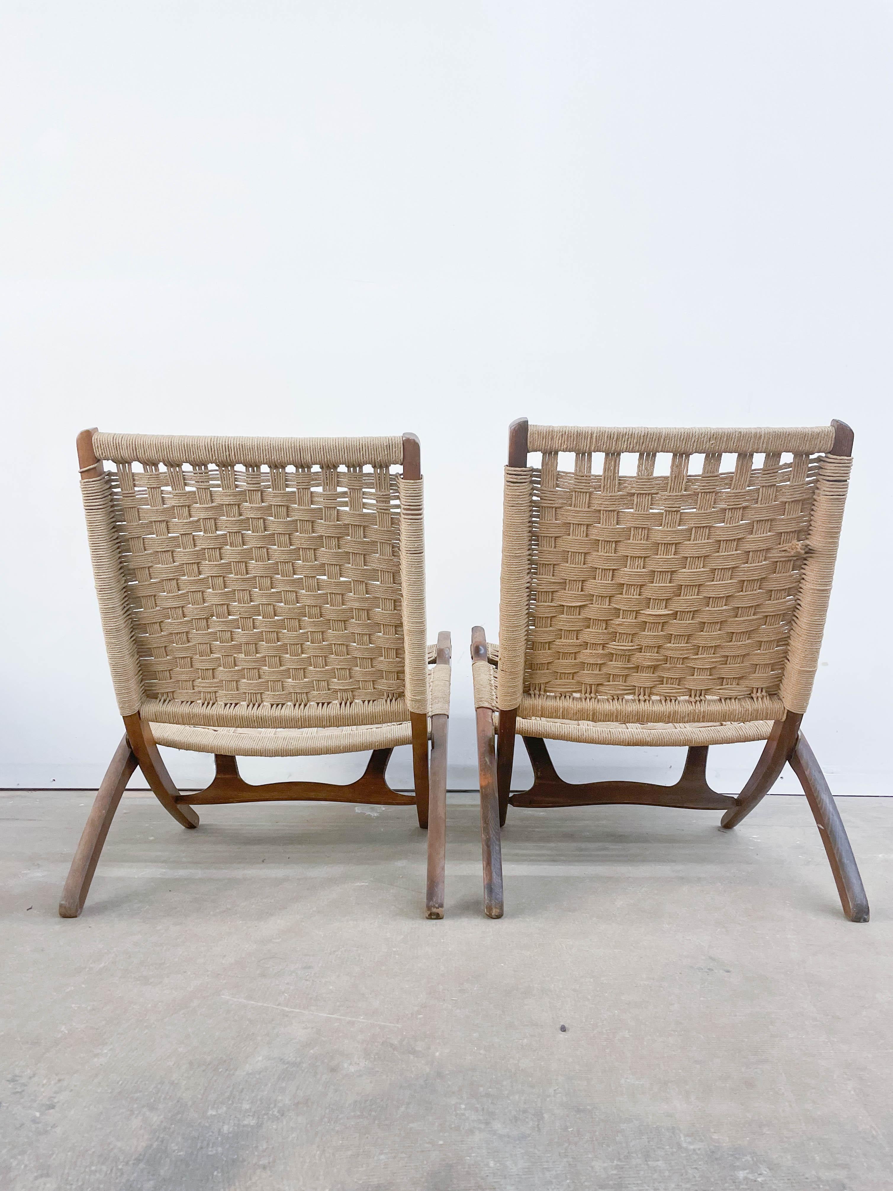 Mid Century Folding Rope Chairs in the Style of Hans Wegner For Sale 1