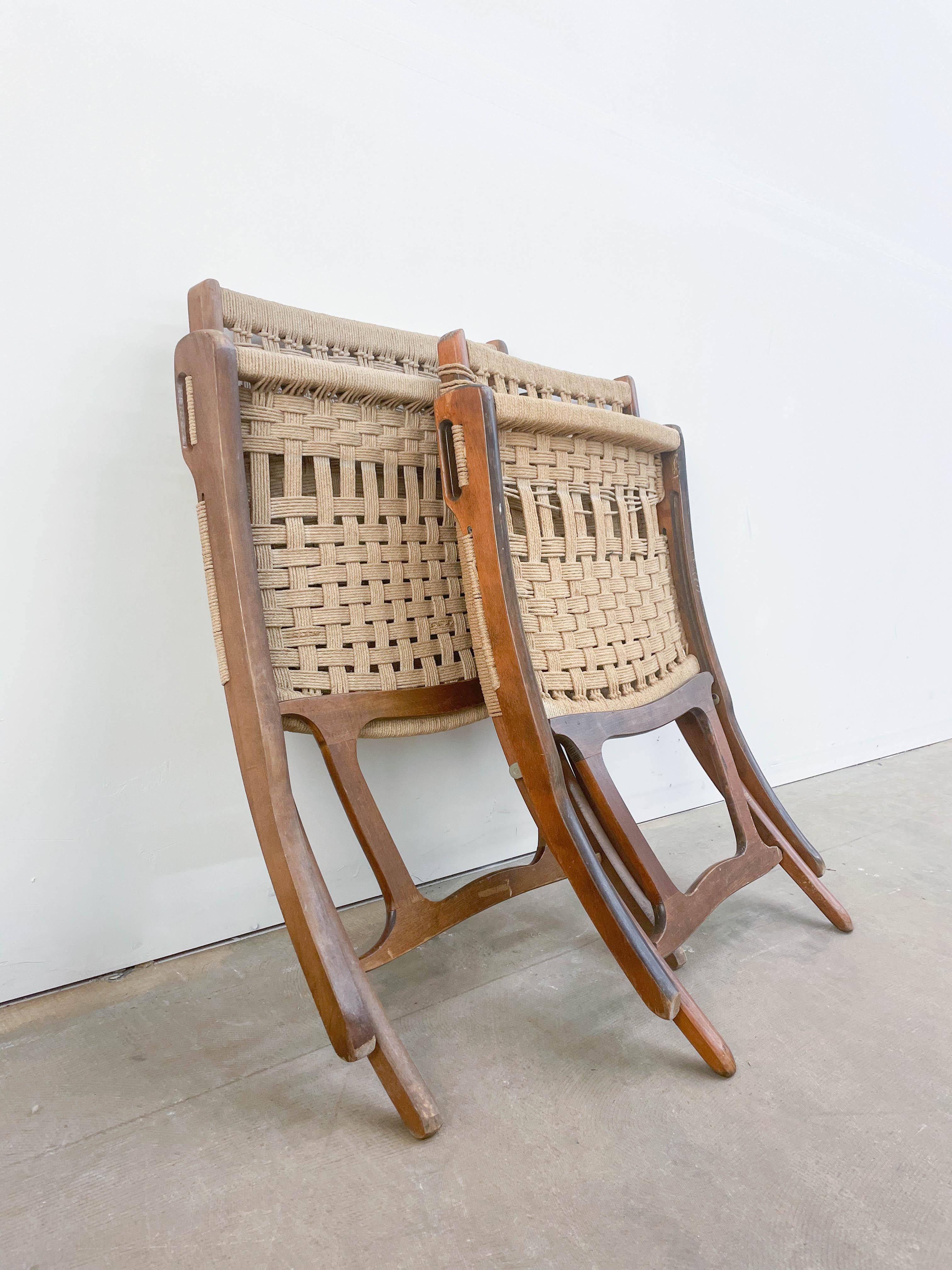 Chaises pliantes en corde du milieu du siècle dernier dans le style de Hans Wegner en vente 5