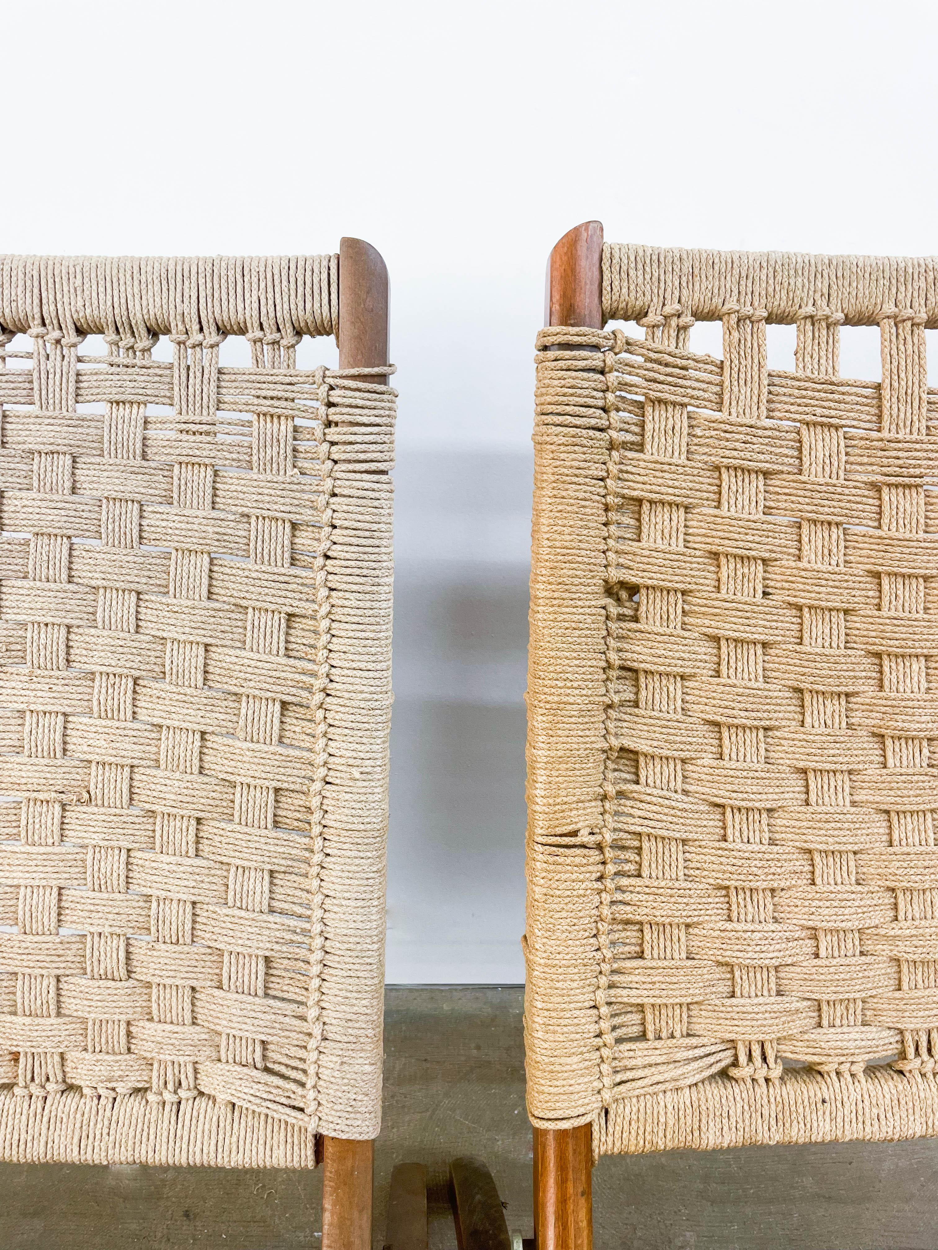 Mid Century Folding Rope Chairs in the Style of Hans Wegner In Good Condition For Sale In Kalamazoo, MI