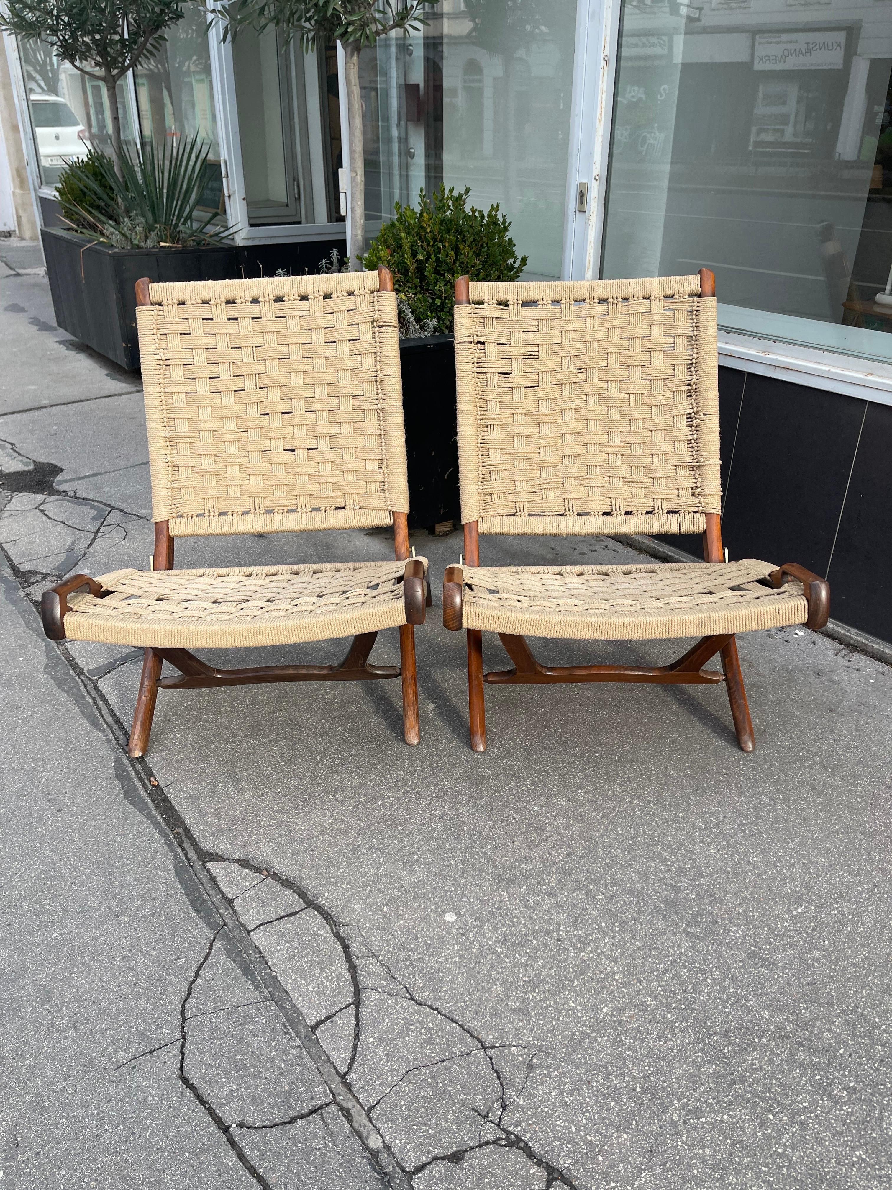 Mid-century folding rope weave chairs in the style of Gio Ponti, 1960s.