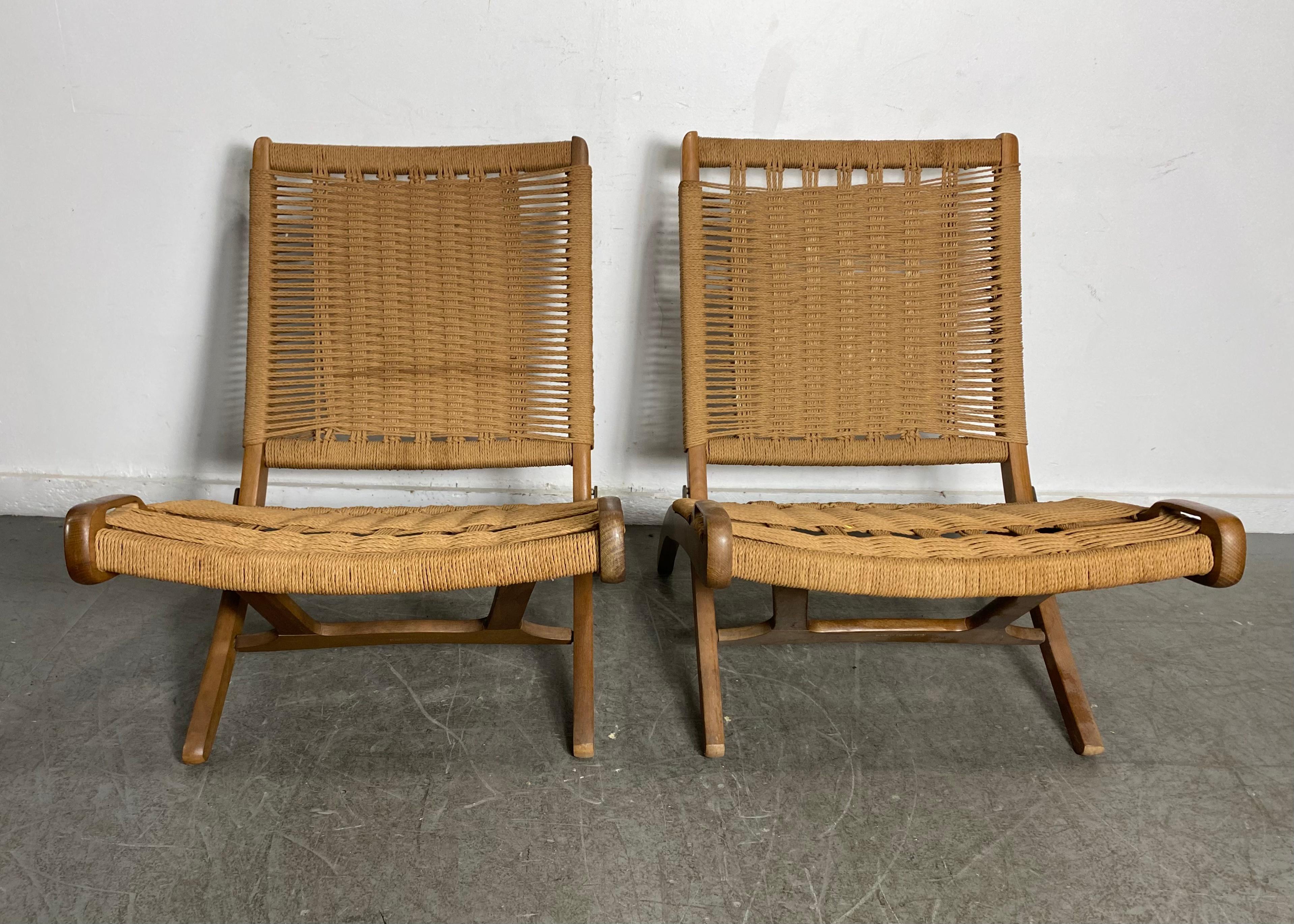 Mid-17th Century Mid-Century Folding Rope Weave Chairs in the Style of Hans Wegner