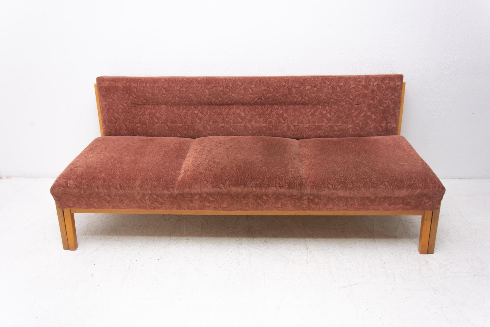 Midcentury Folding Sofa-Bench, 1960s, Czechoslovakia In Good Condition In Prague 8, CZ
