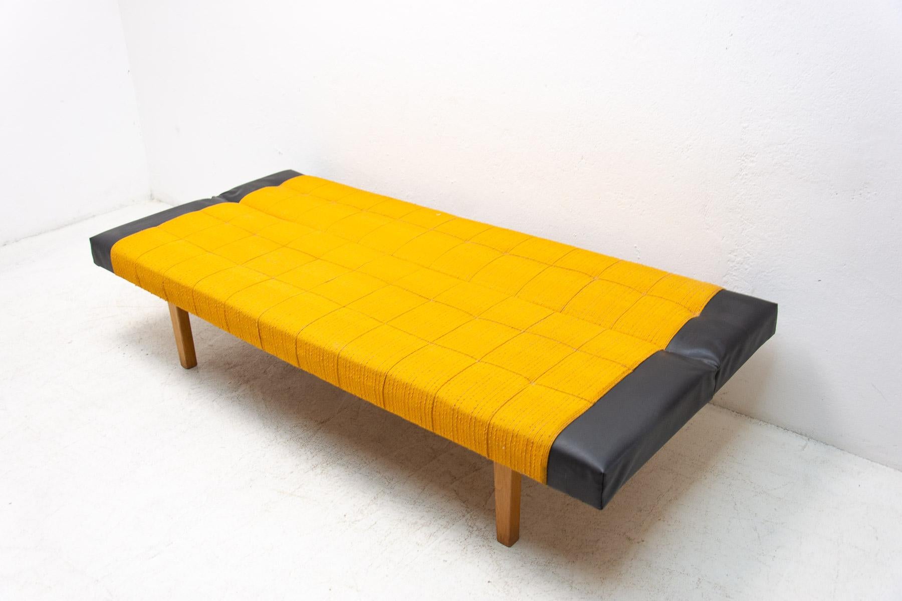 Mid Century Folding Sofa-Bench by Miroslav Navrátil, 1970s, Czechoslovakia 5
