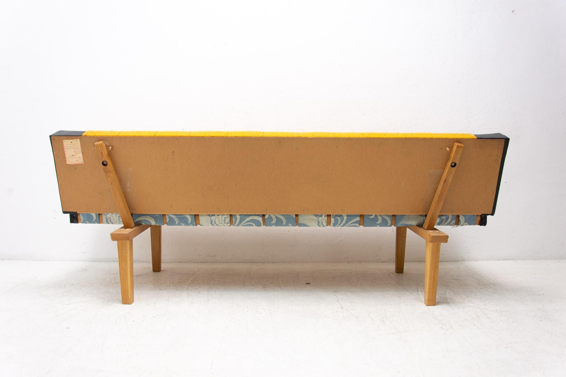 Mid Century Folding Sofa-Bench by Miroslav Navrátil, 1970s, Czechoslovakia 7