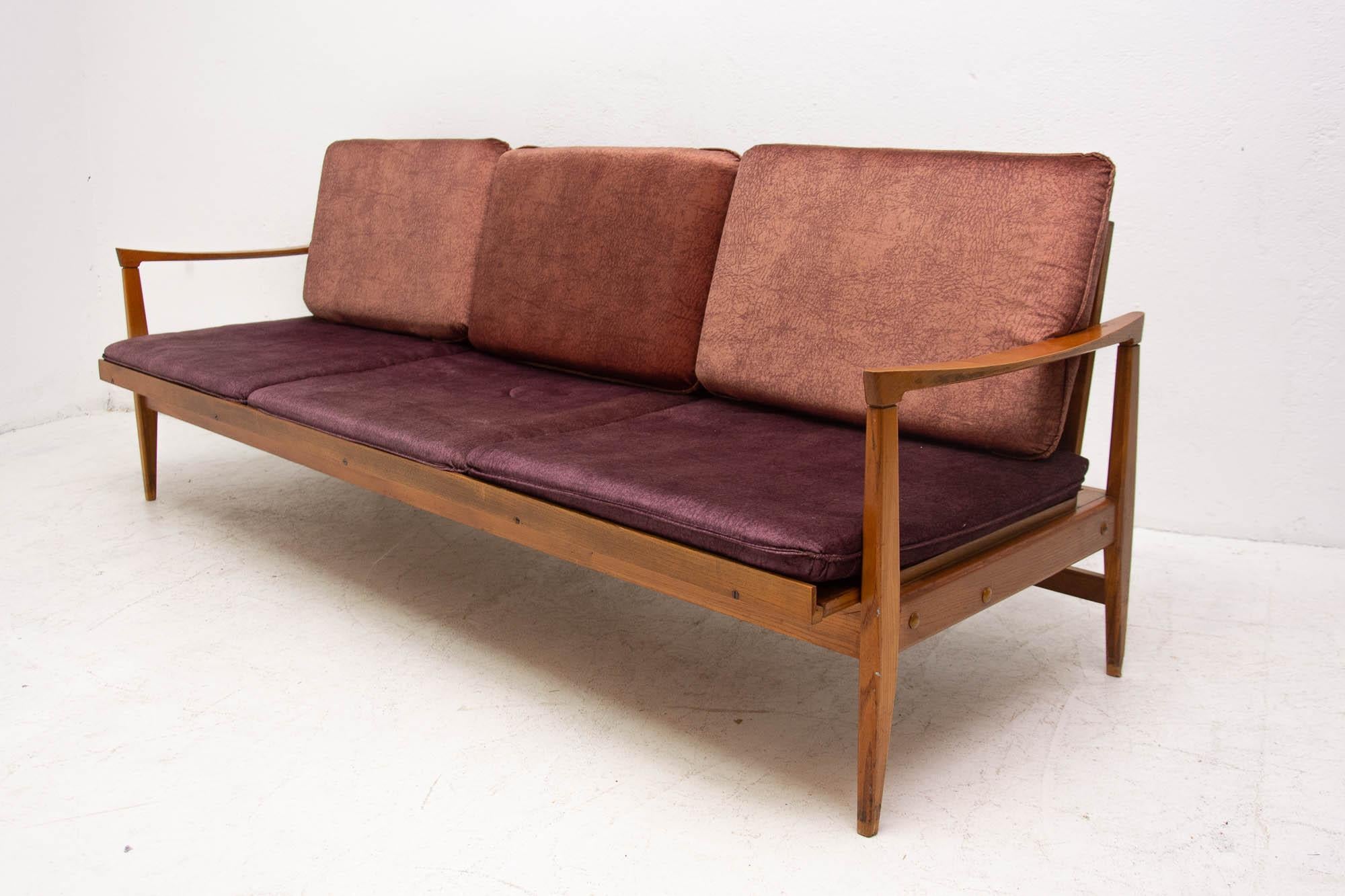 Midcentury Folding Sofa in Scandinavian Style, 1970s, Czechoslovakia 1