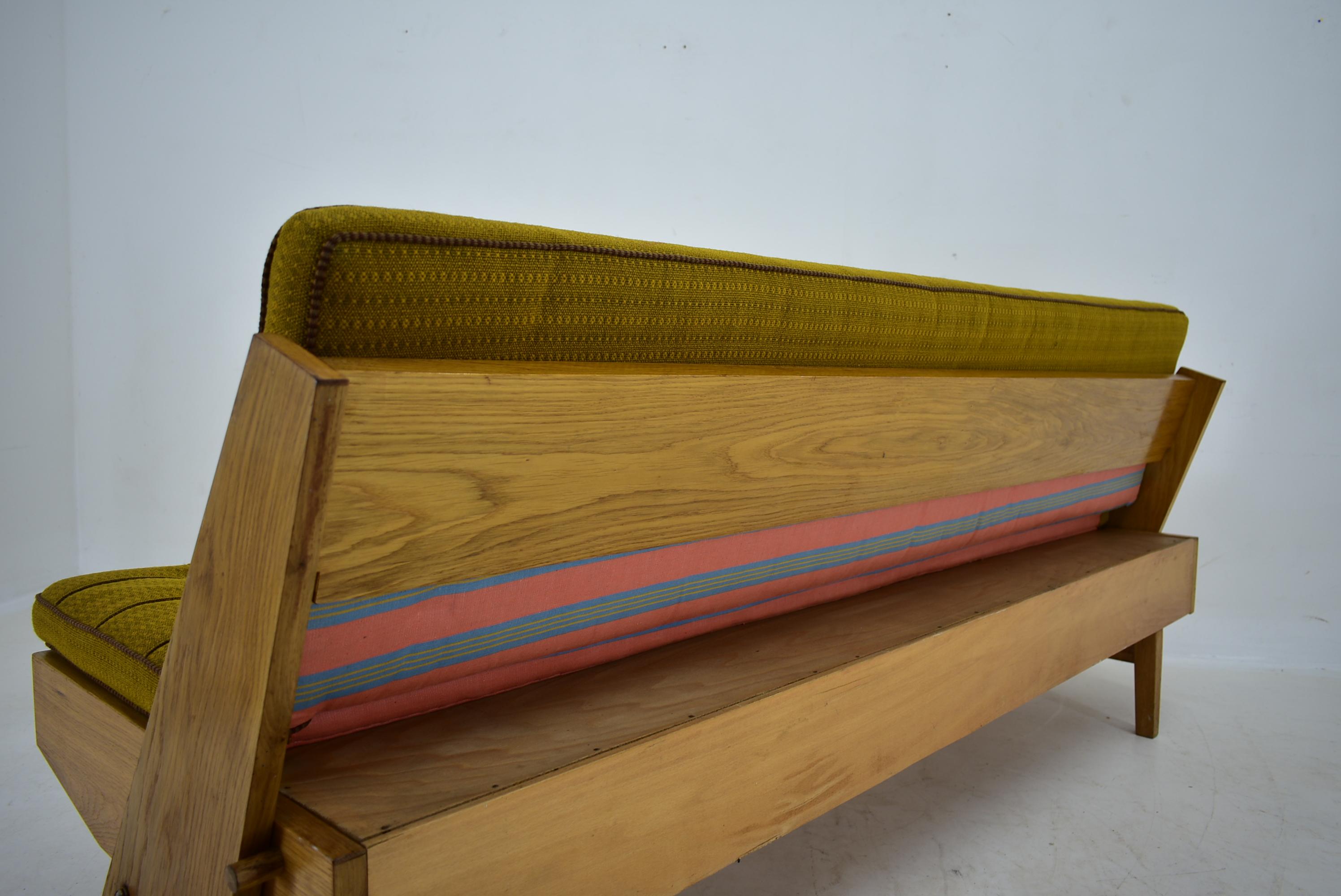 Mid-Century Folding Sofa or Daybed, 1960's For Sale 4
