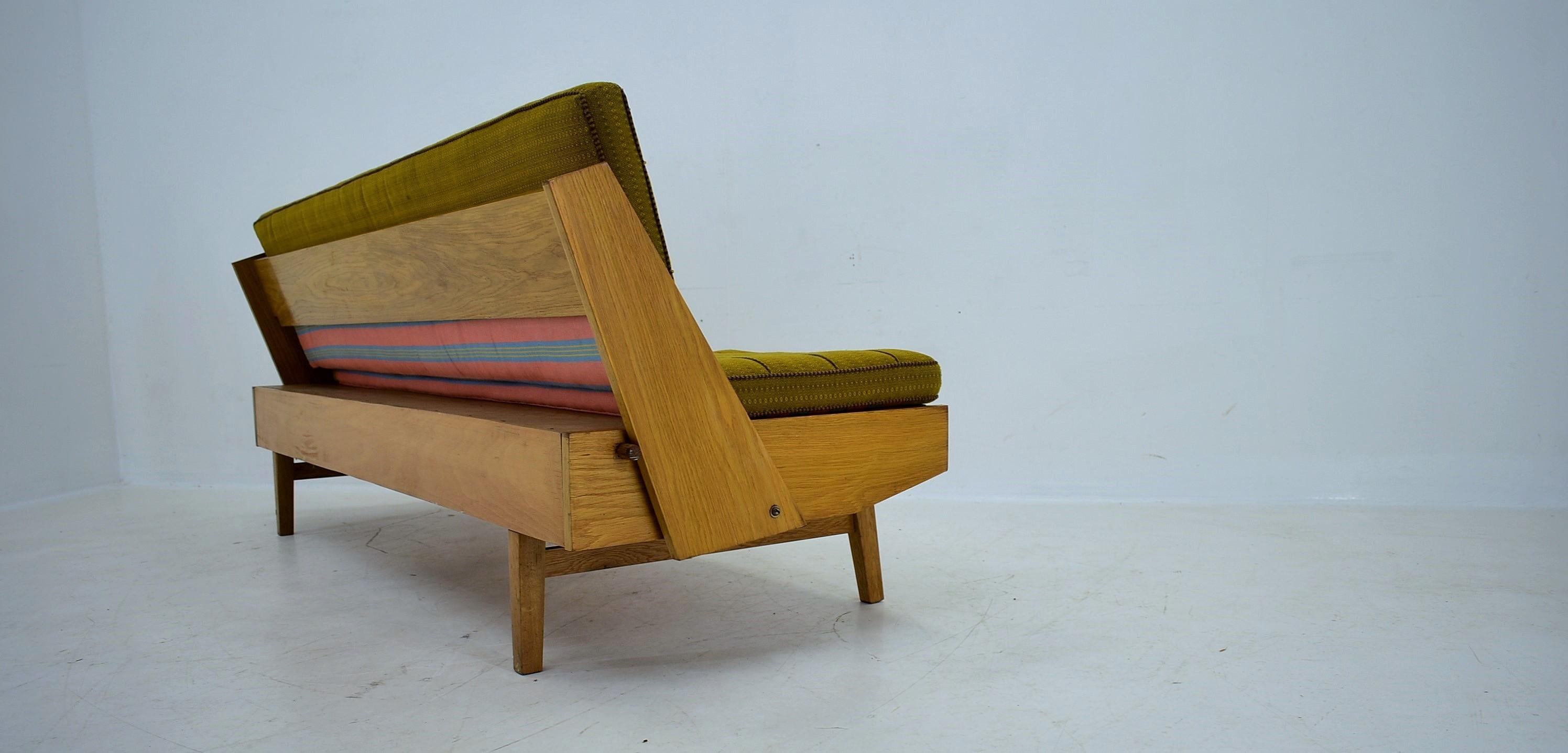 Mid-Century Folding Sofa or Daybed, 1960's For Sale 5