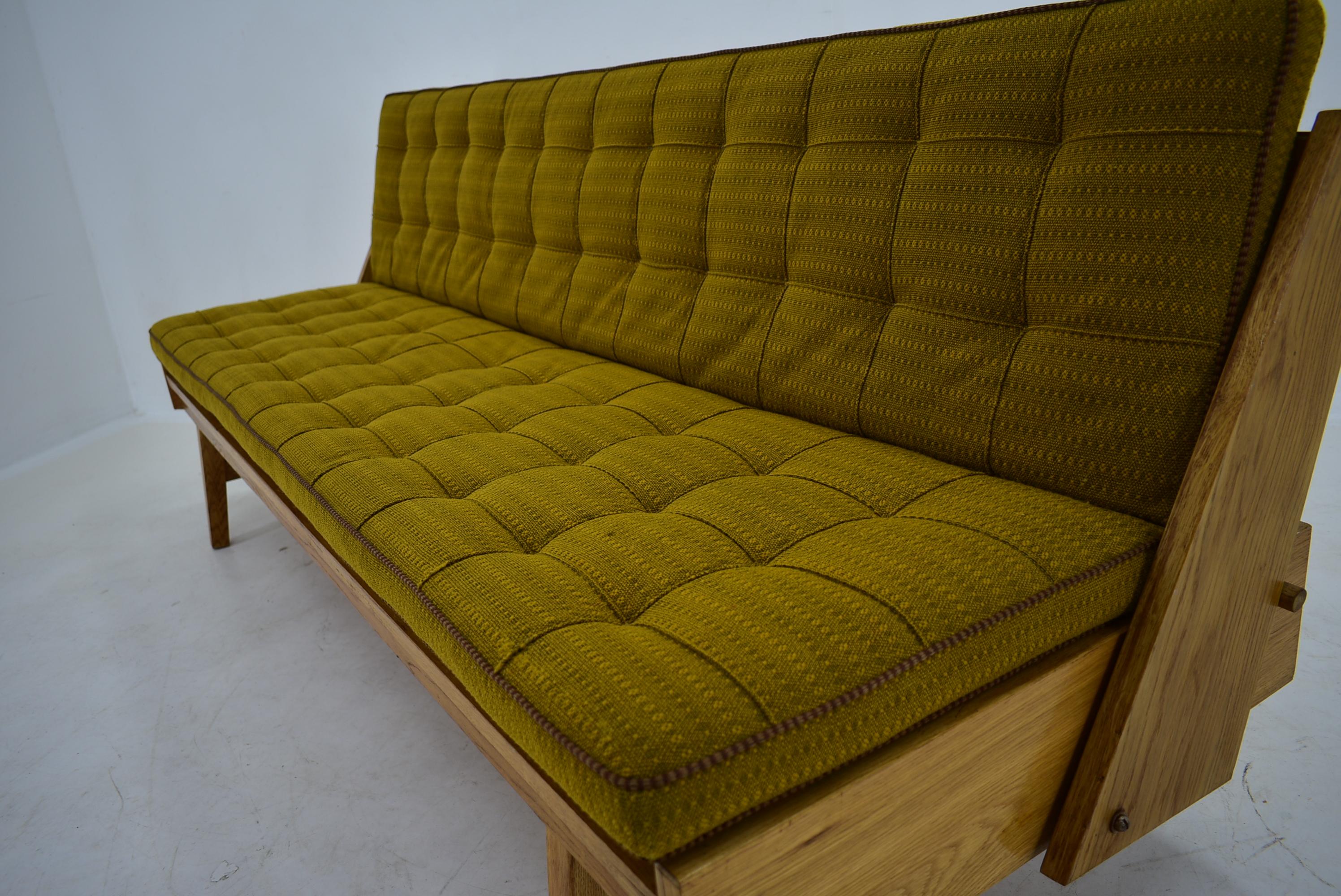 Mid-Century Folding Sofa or Daybed, 1960's In Good Condition In Praha, CZ