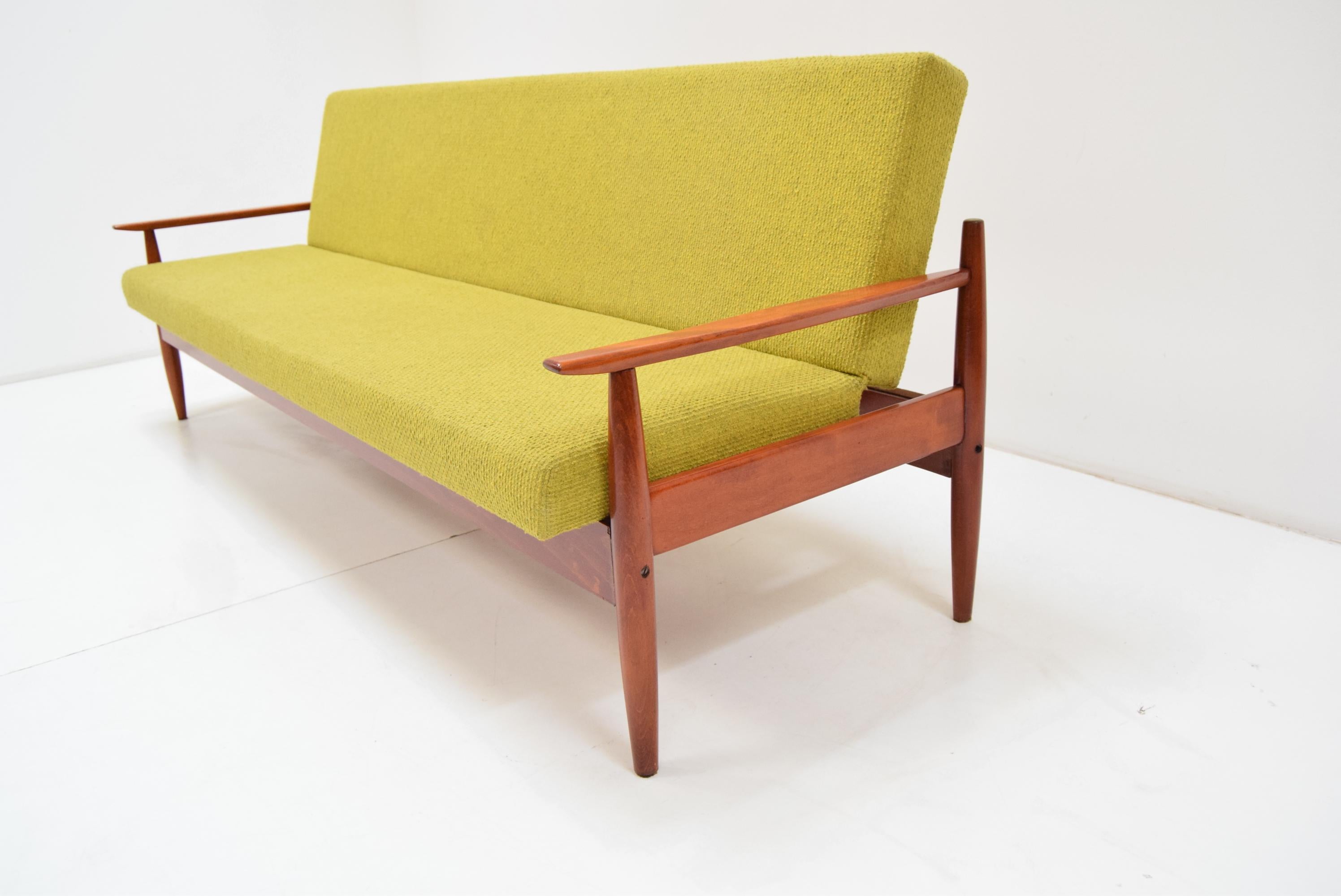 Mid-Century Folding Sofa or Daybed by TON, 1960's 8