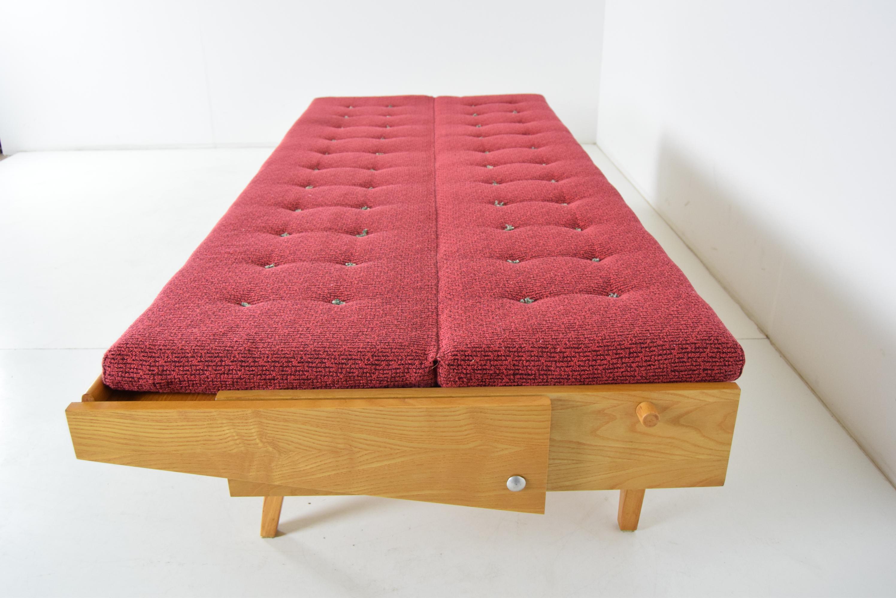 Mid-Century Folding Sofa or Daybed, 1960's For Sale 3