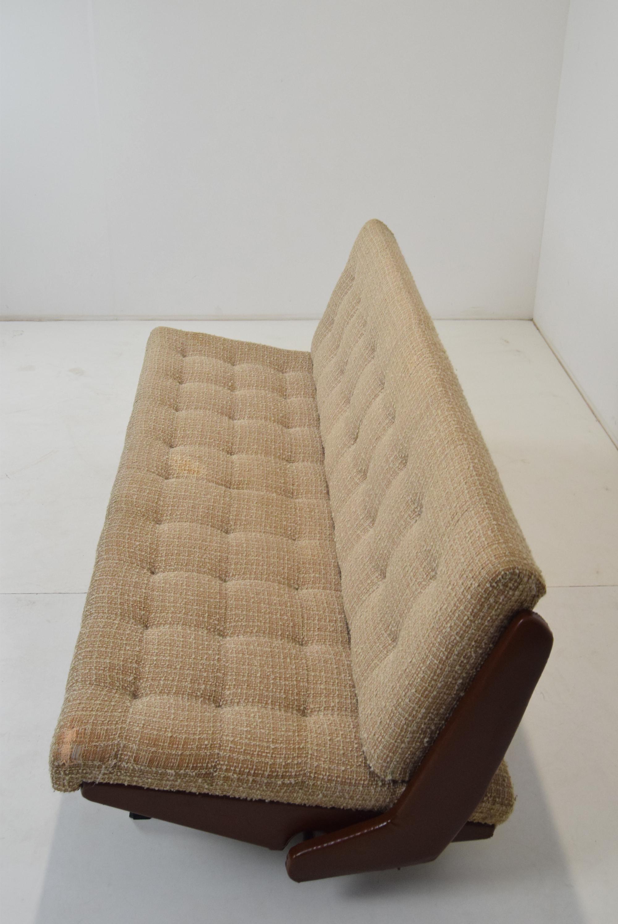 Mid-Century Folding Sofa or Daybed, 1970's For Sale 5