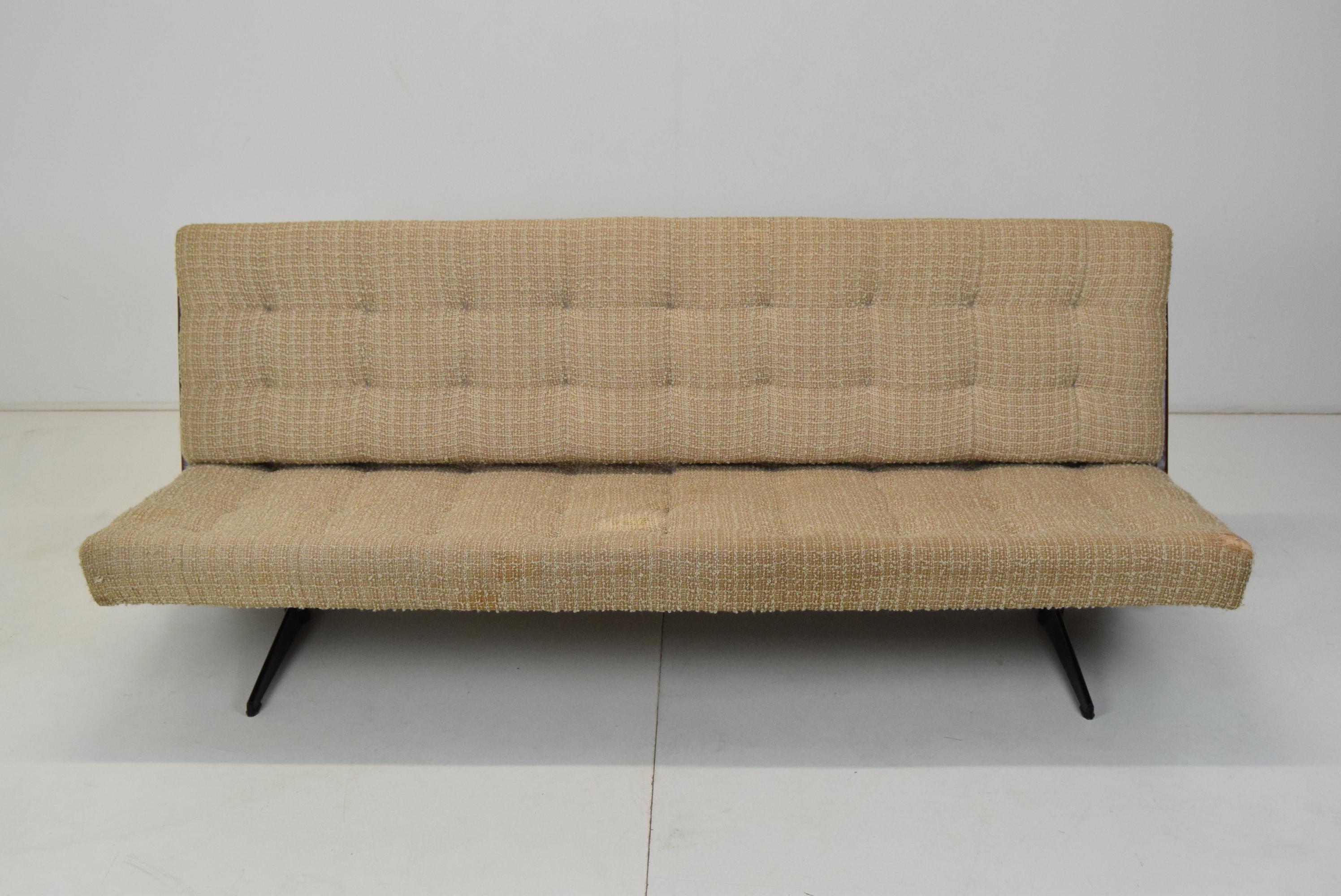 Mid-Century Folding Sofa oder Daybed, 1970er Jahre im Zustand „Relativ gut“ im Angebot in Praha, CZ