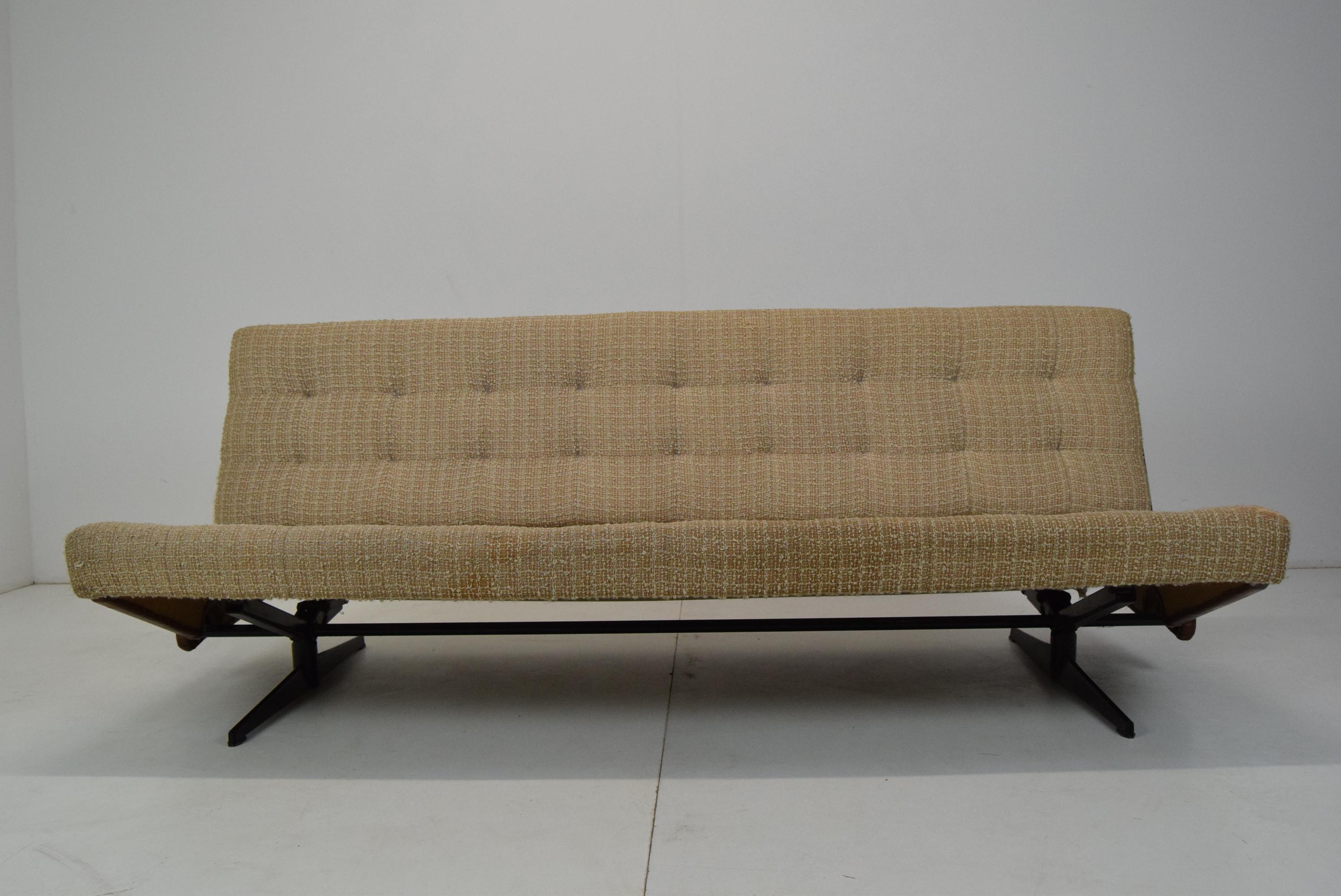 Mid-Century Folding Sofa oder Daybed, 1970er Jahre (Ende des 20. Jahrhunderts) im Angebot