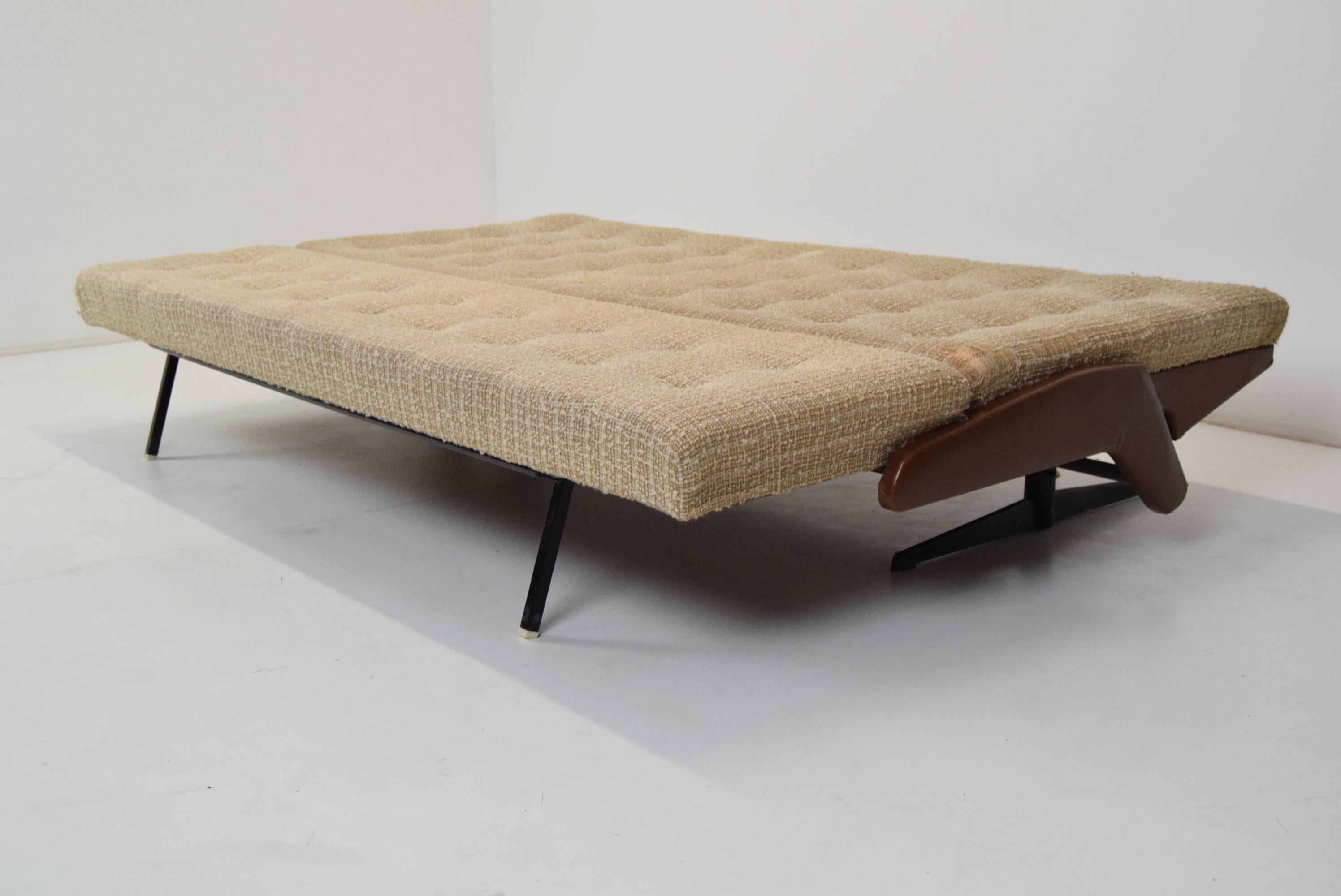 Late 20th Century Mid-Century Folding Sofa or Daybed, 1970's For Sale