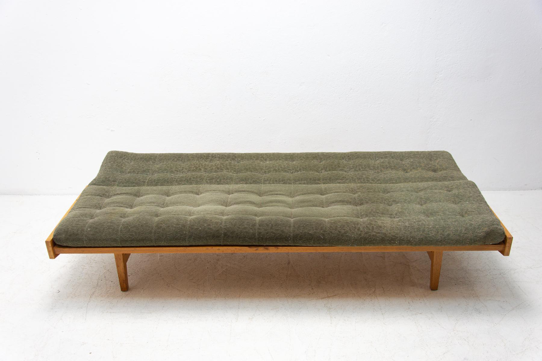 Mid Century Folding Sofabed, 1960´s, Czechoslovakia 5