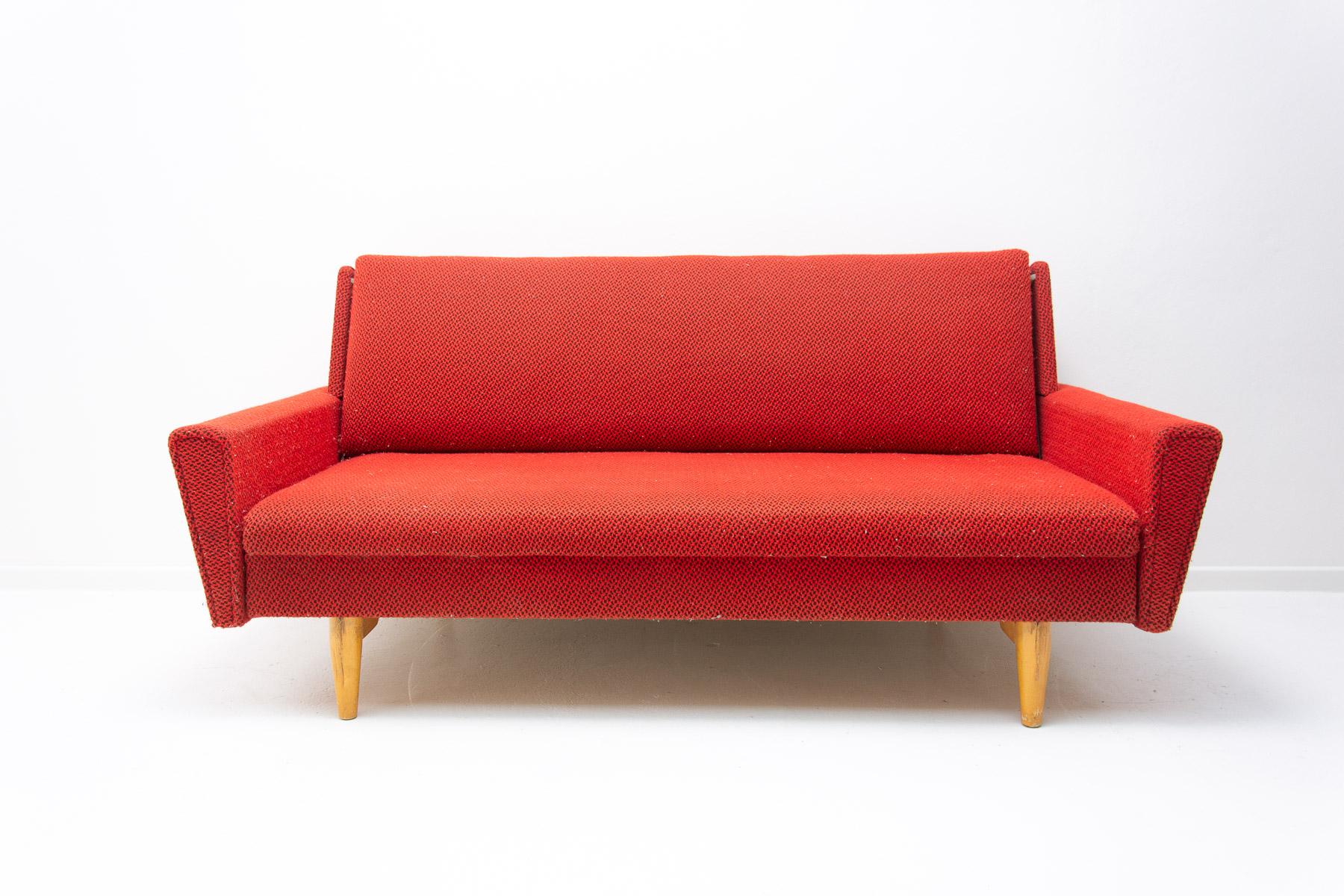 Mid century folding sofabed, 1960´s, Czechoslovakia For Sale 14