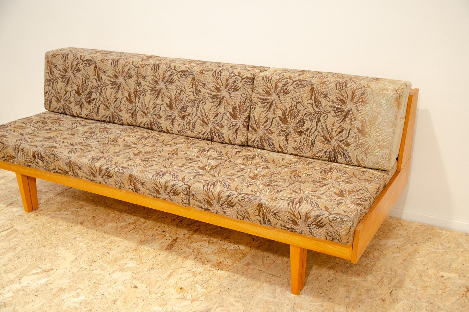 20th Century Mid century folding sofabed, 1960´s, Czechoslovakia For Sale