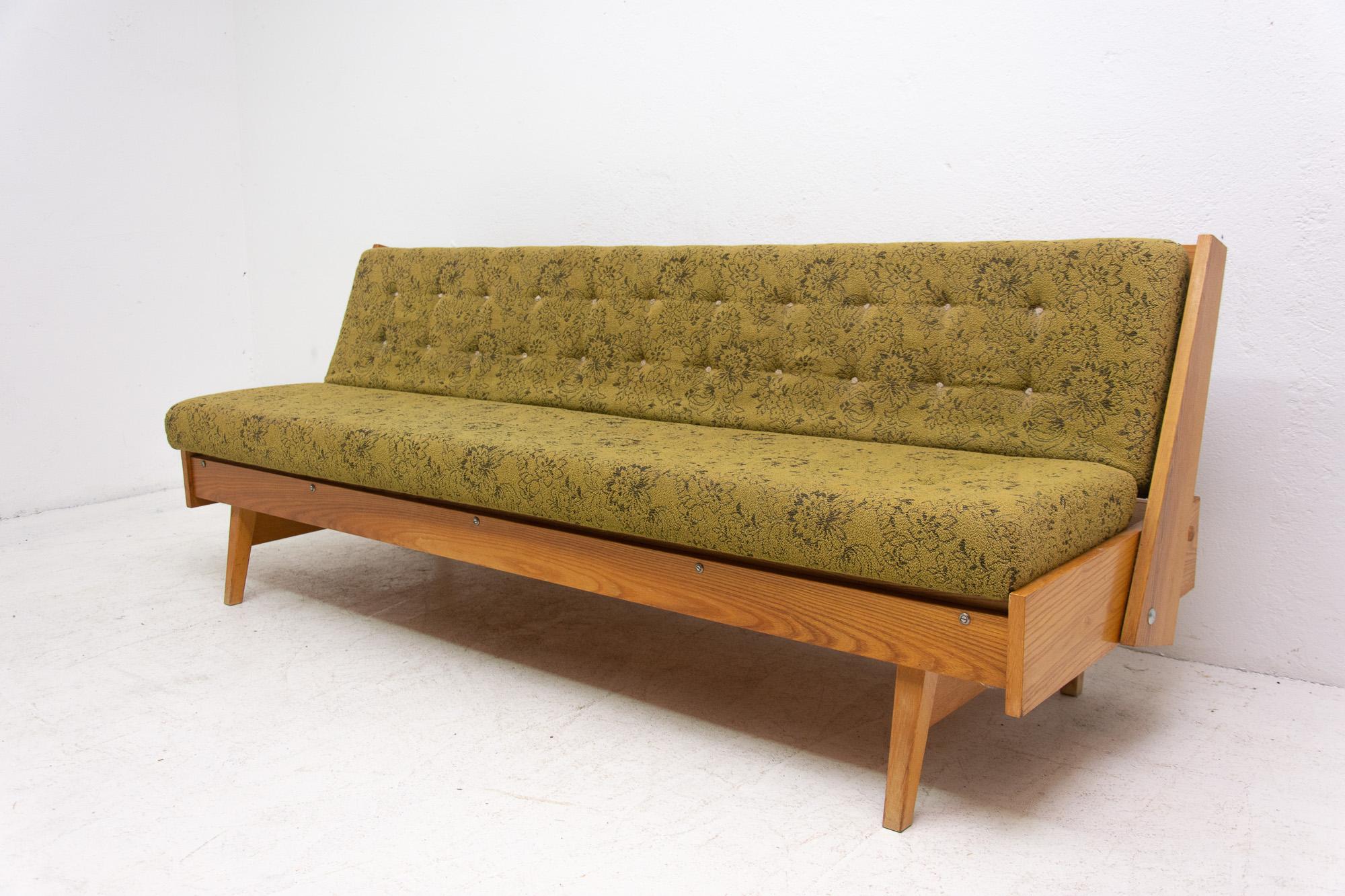 Scandinavian Modern Midcentury Folding Sofa Bed, 1960s, Czechoslovakia