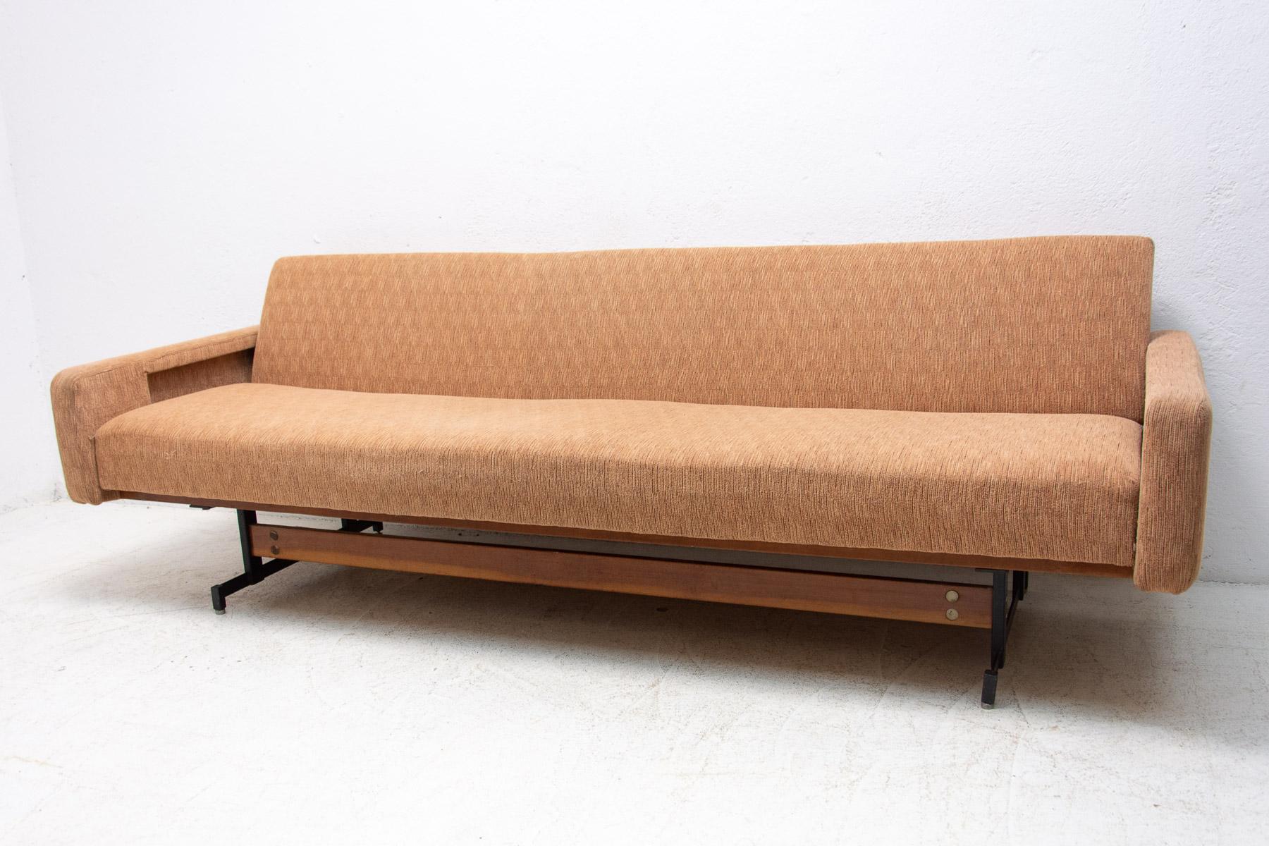 Mid century folding sofabed, 1970´s, Czechoslovakia 14