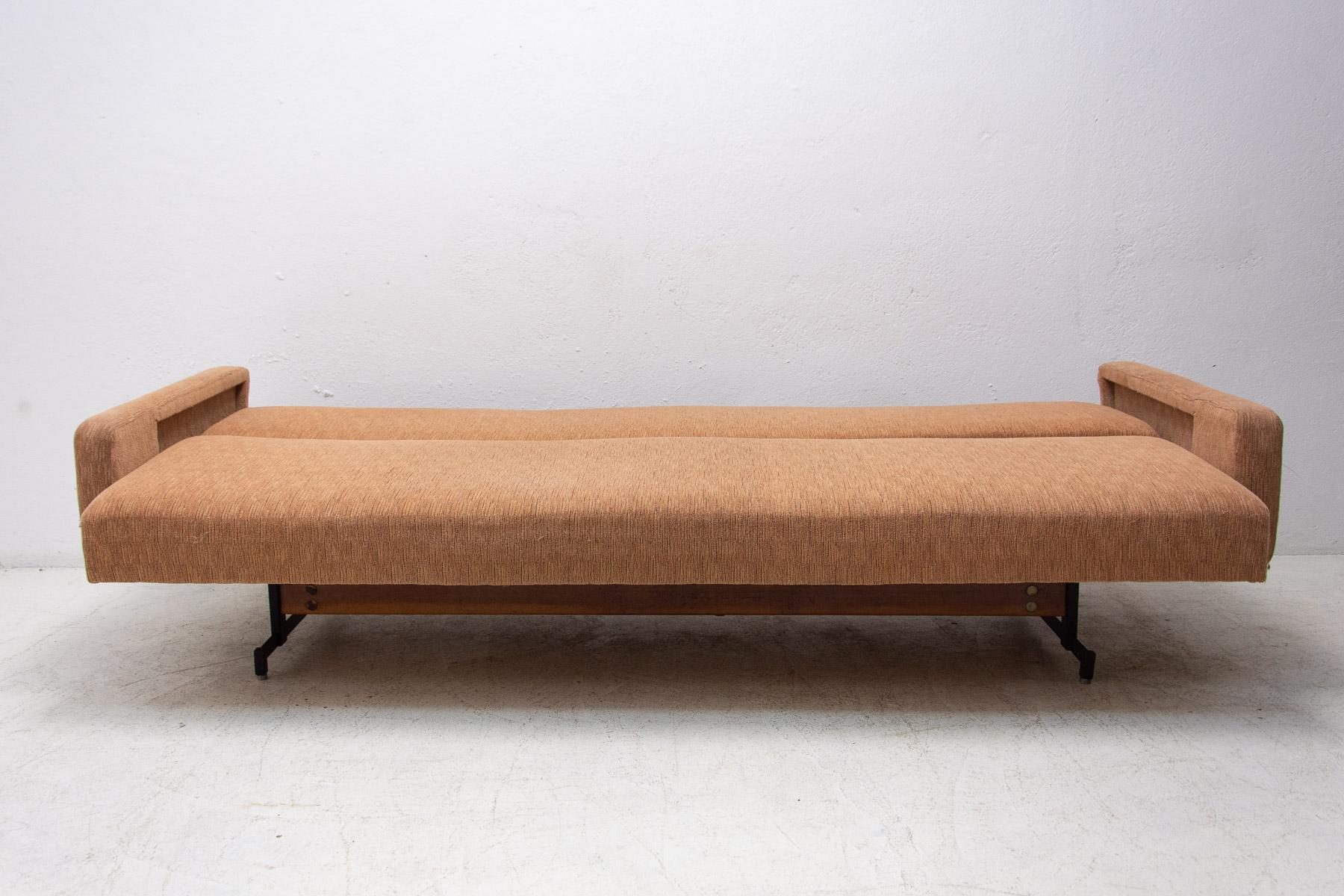 Mid century folding sofabed, 1970´s, Czechoslovakia 2