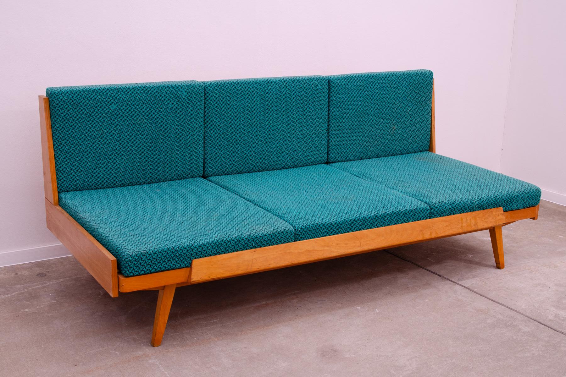 Mid century sofa bed,made in the former Czechoslovakia in the 1970´s. The sofa has a beechwood structure, it´s in good preserved Vintage condition, showing signs of age and using(as you can see in the photos).

Lenght:     199 cm

Height:     82