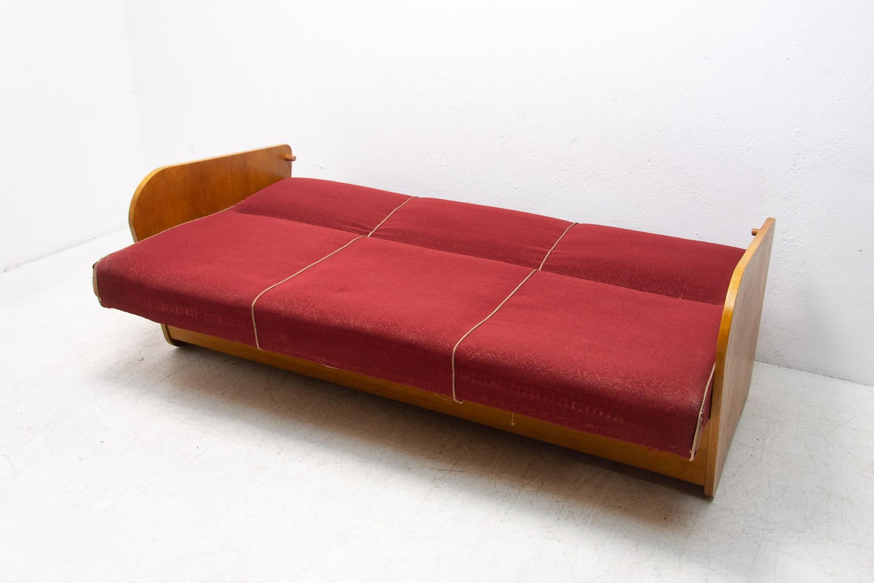 Mid Century Folding Sofabed by Jindřich Halabala, 1950´s 5