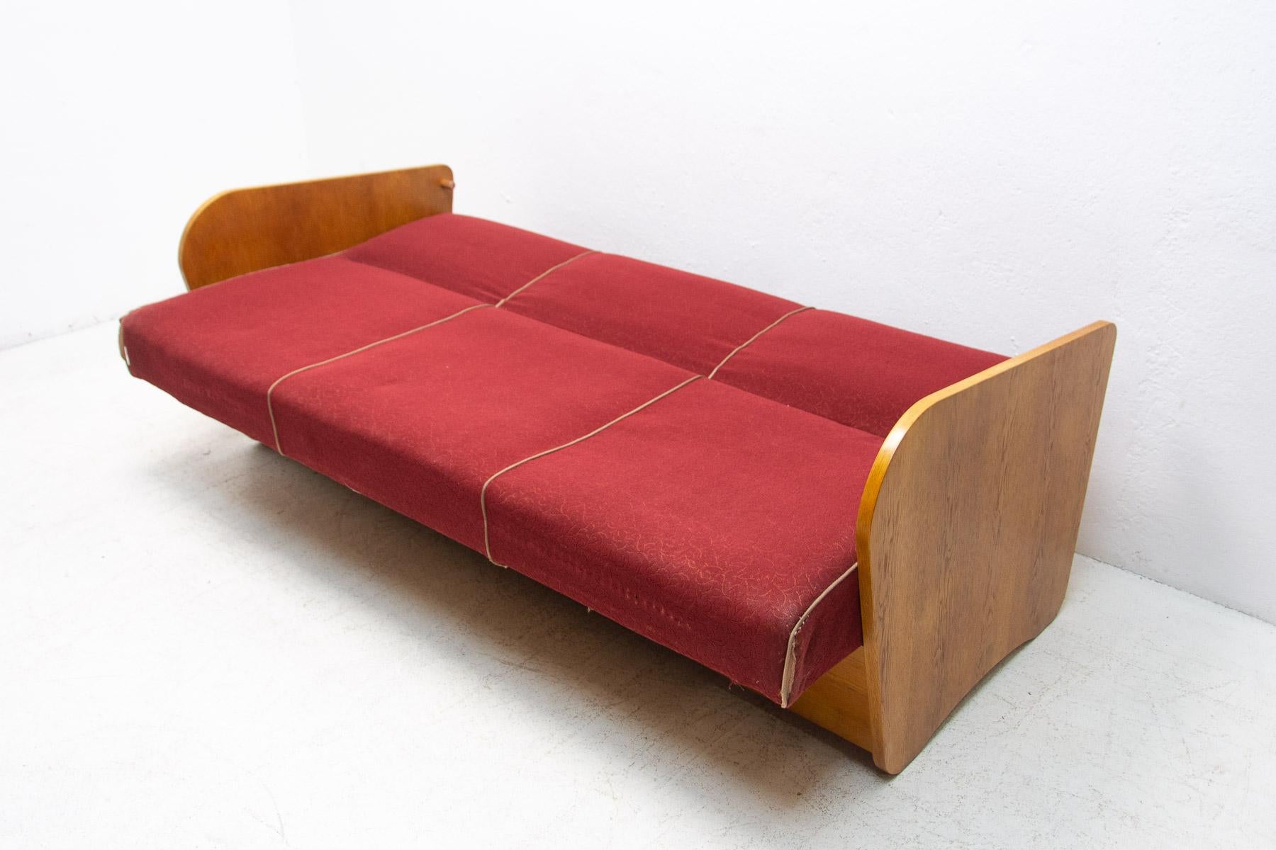 Mid Century Folding Sofabed by Jindřich Halabala, 1950´s 6