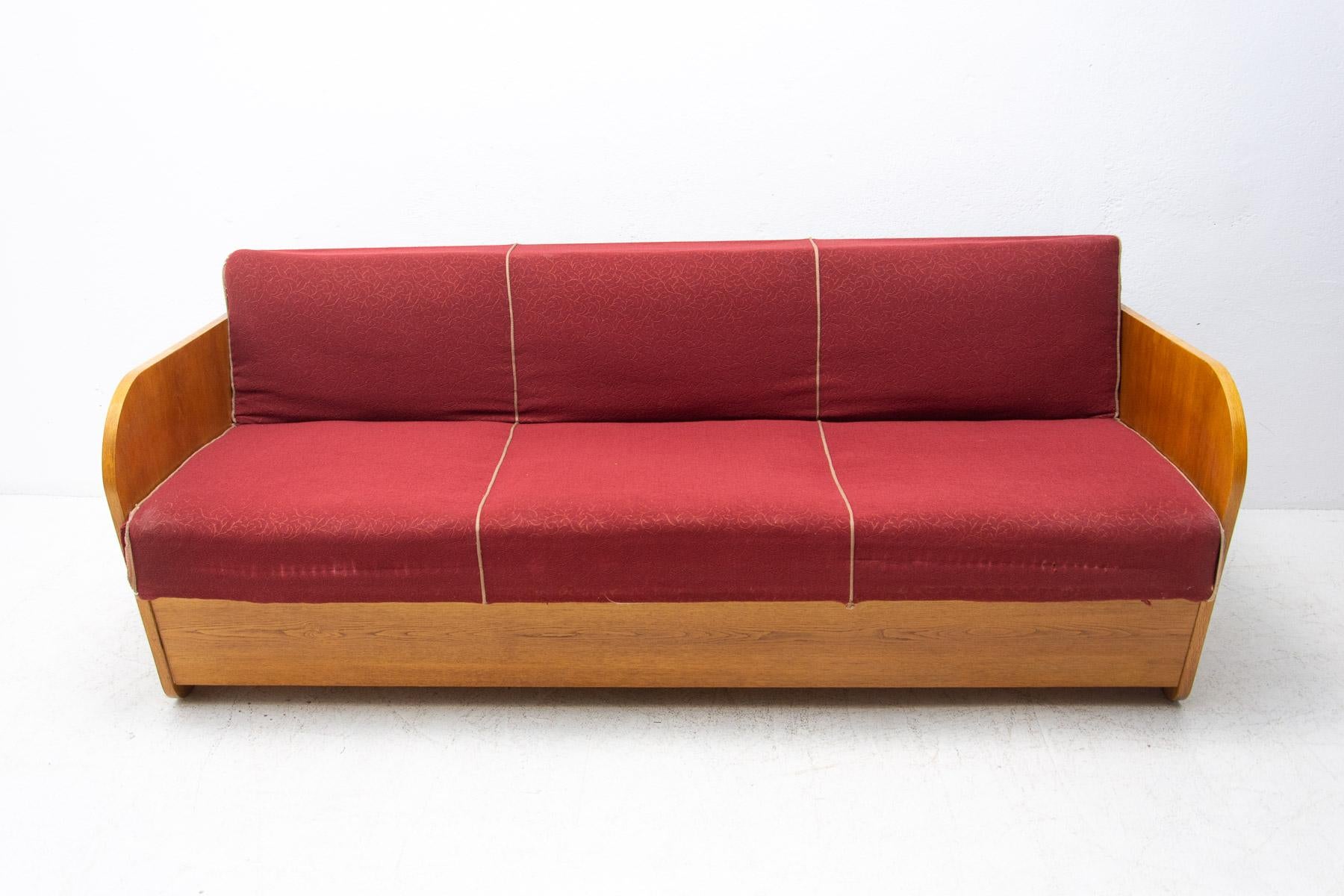 Mid Century Folding Sofabed by Jindřich Halabala, 1950´s 14