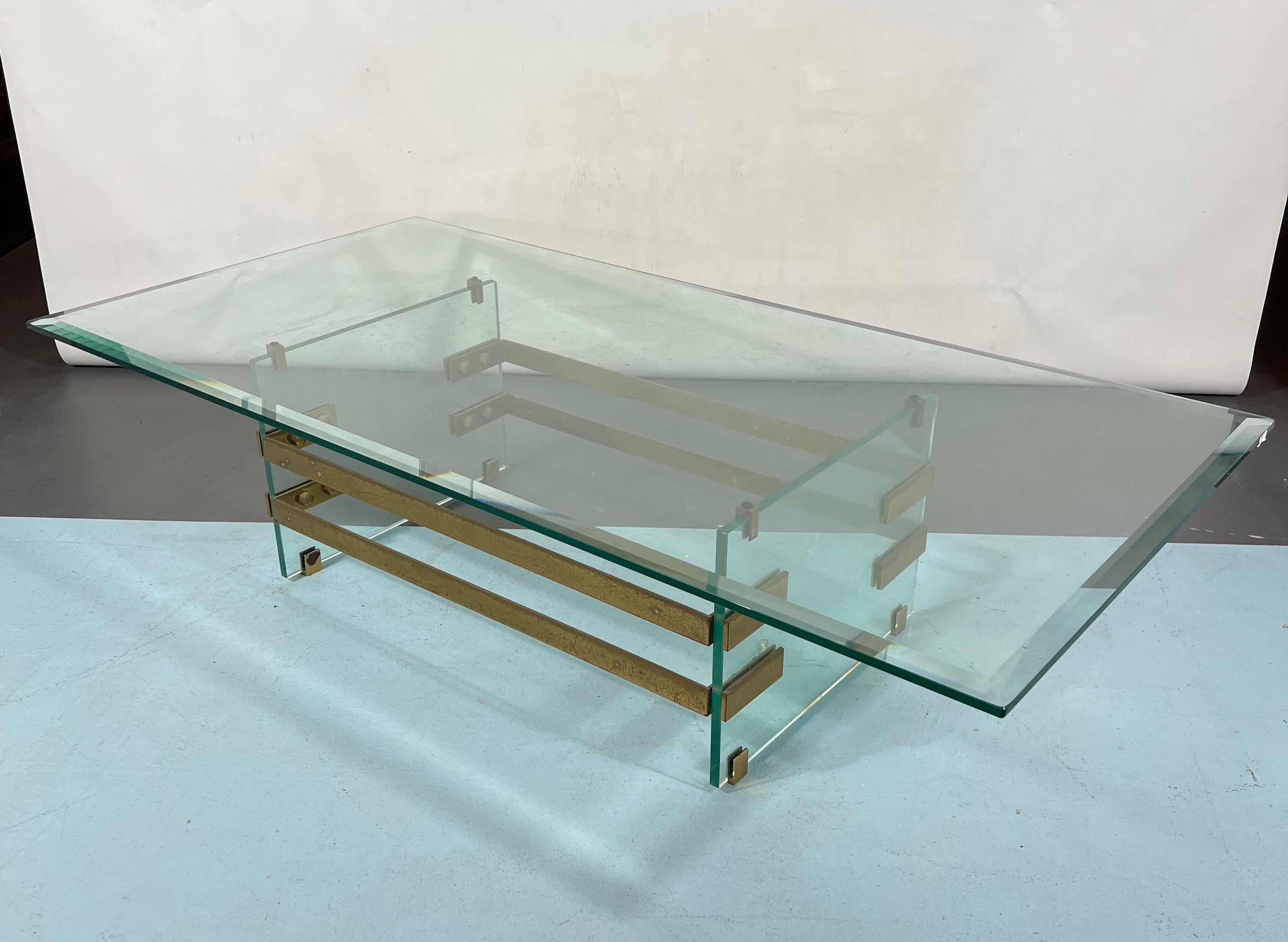 Mid-Century Modern Mid-Century Fontana Arte Attributed Glass and Brass Coffee Table, Italy, 1970s For Sale