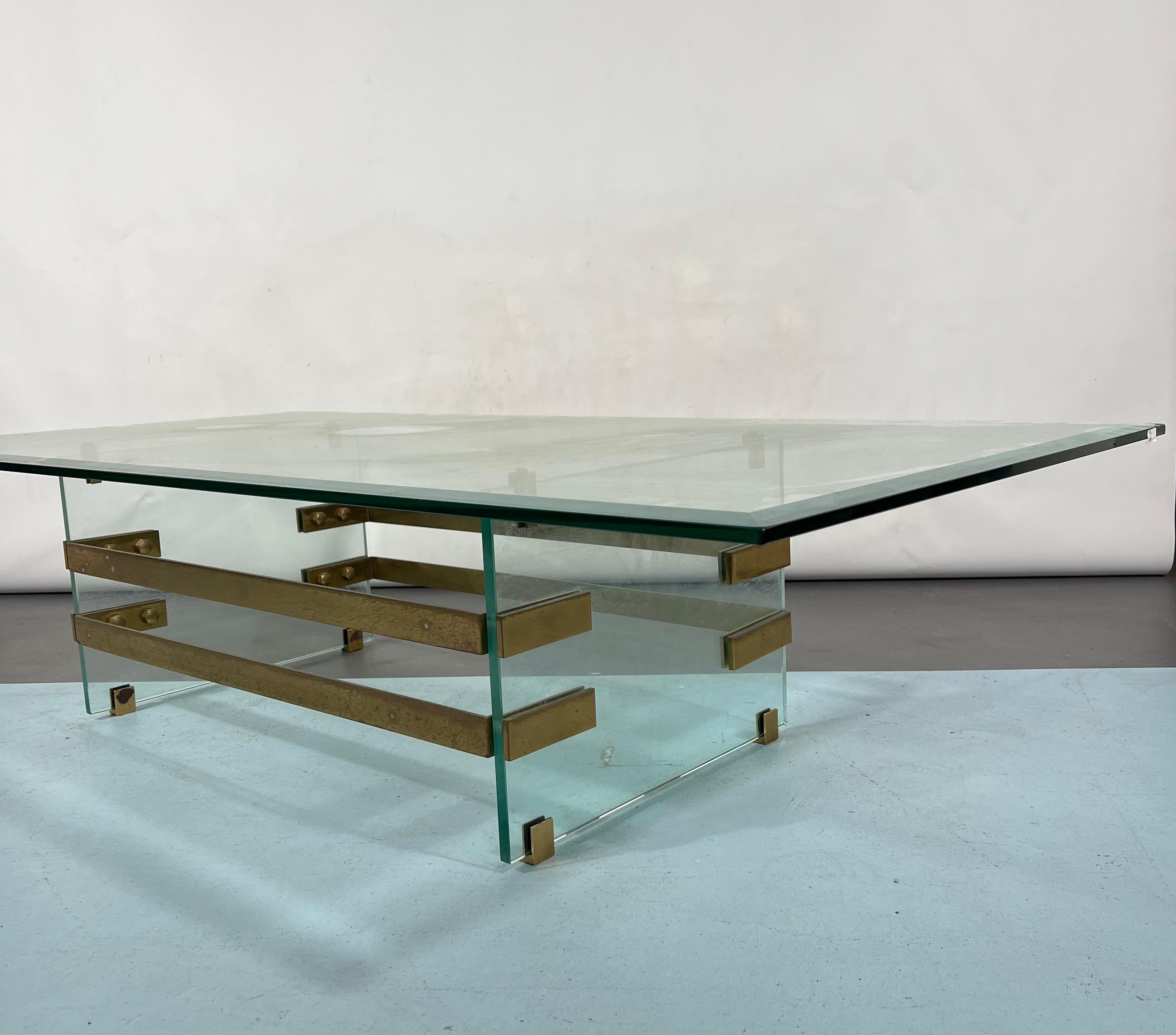 20th Century Mid-Century Fontana Arte Attributed Glass and Brass Coffee Table, Italy, 1970s For Sale