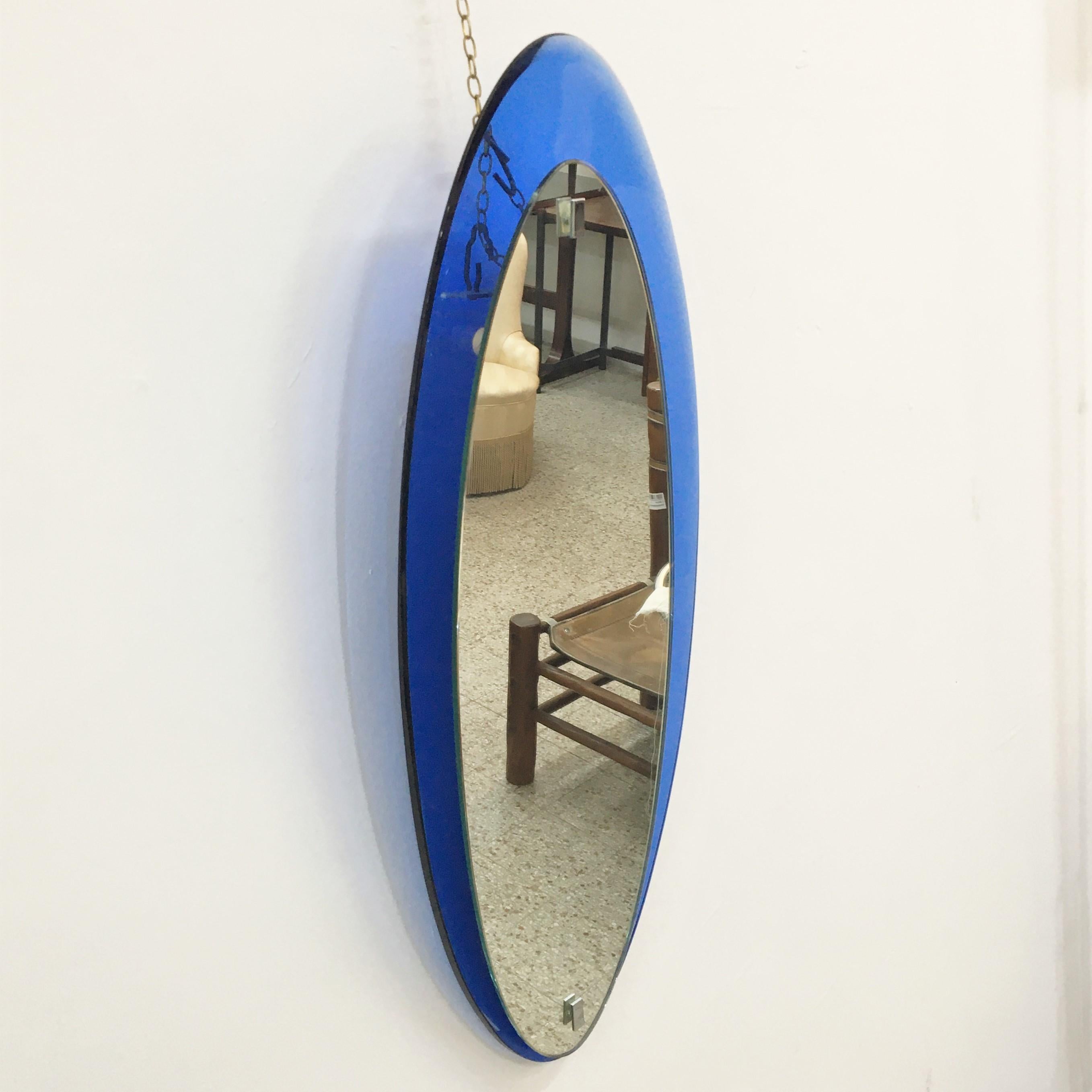 Italienischer ovaler Mid-Century-Spiegel, blau, Mid-Century, von Fontana Arte, 1960er Jahre (Moderne der Mitte des Jahrhunderts) im Angebot
