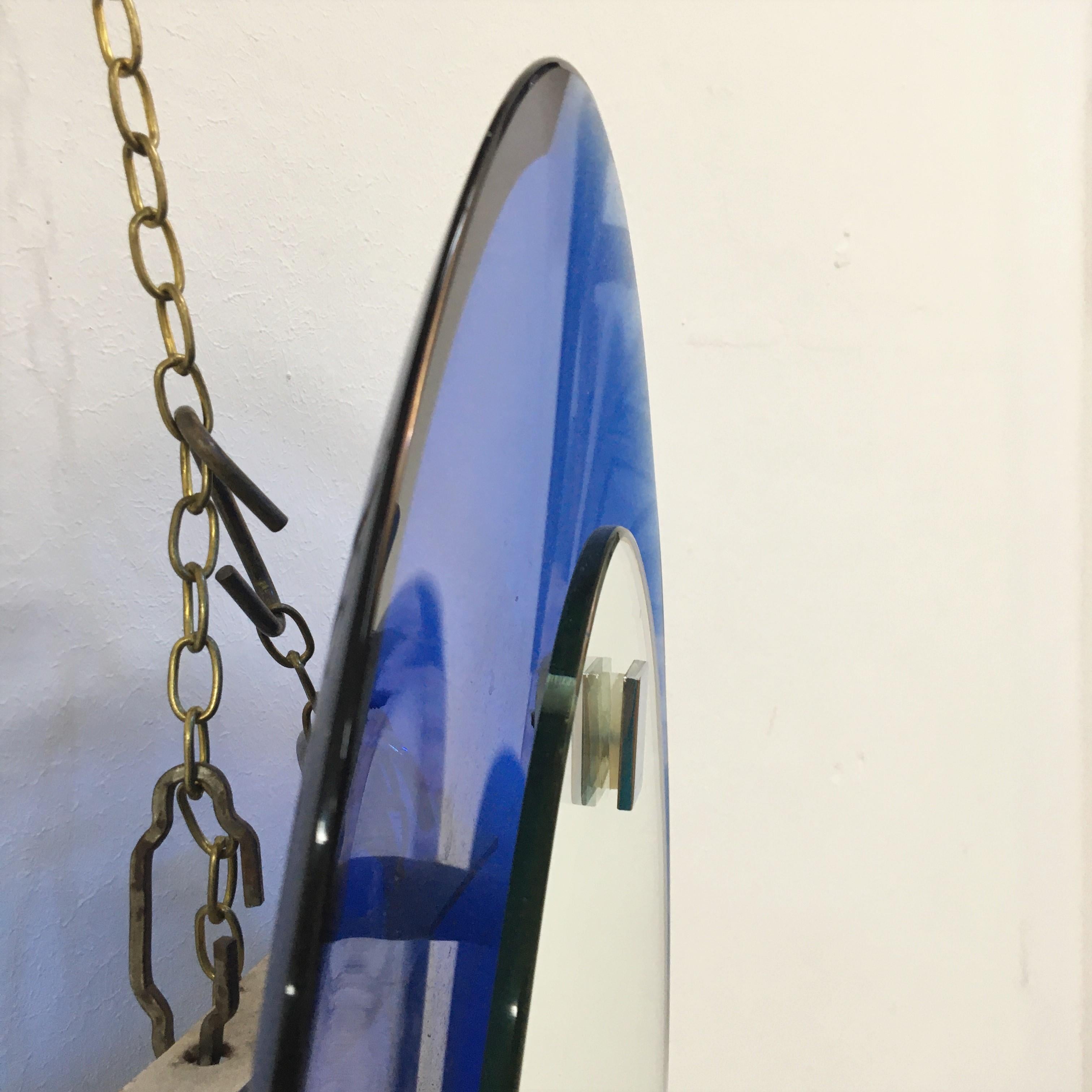 Miroir ovale italien bleu mi-siècle Fontana Arte, années 1960 en vente 2