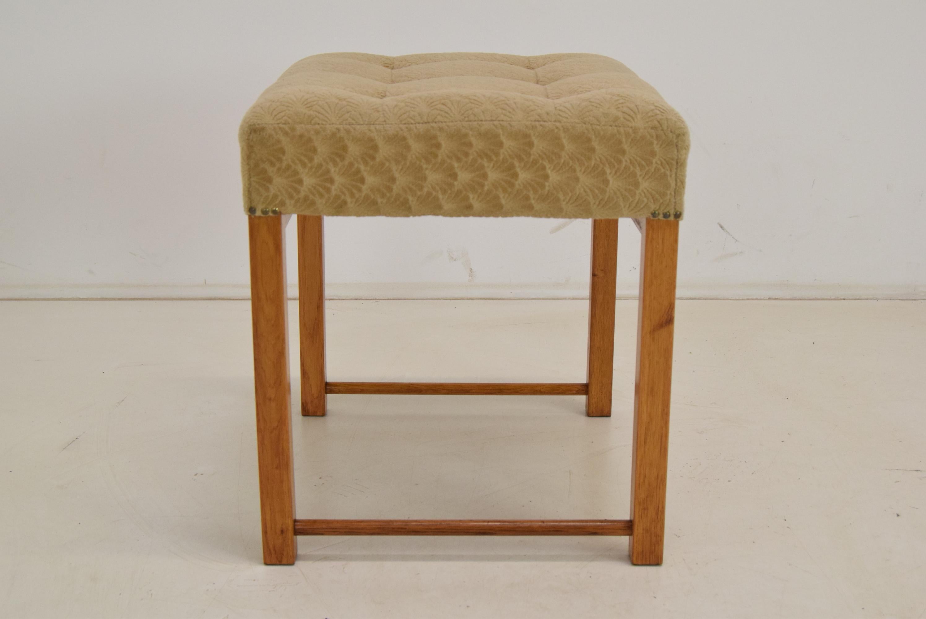 Midcentury Footstool, 1960s  For Sale 1