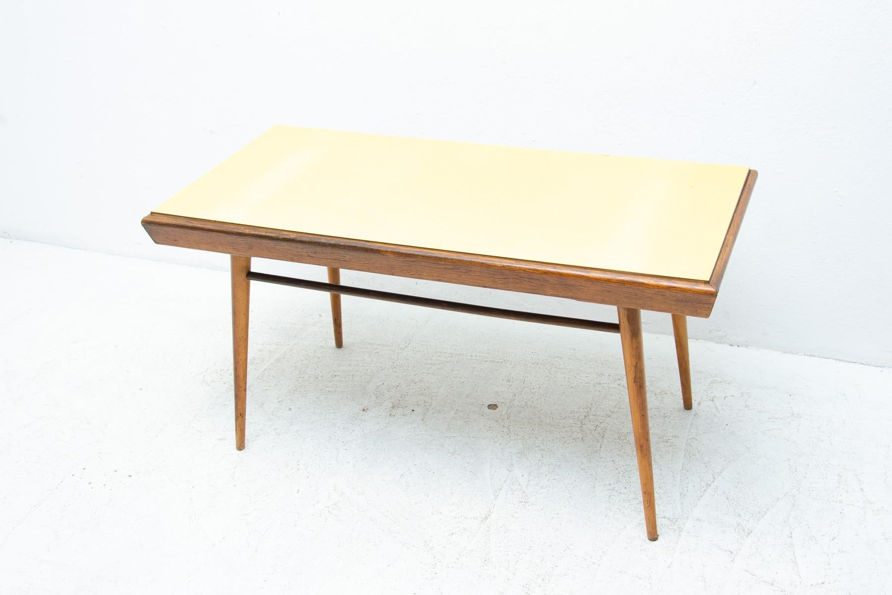 Mid Century Formica and Beech Wood Coffee Table, 1960´s, Czechoslovakia For Sale 12