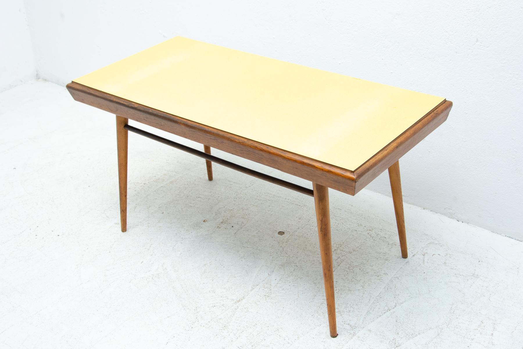 Mid-Century Modern Mid Century Formica and Beech Wood Coffee Table, 1960´s, Czechoslovakia For Sale
