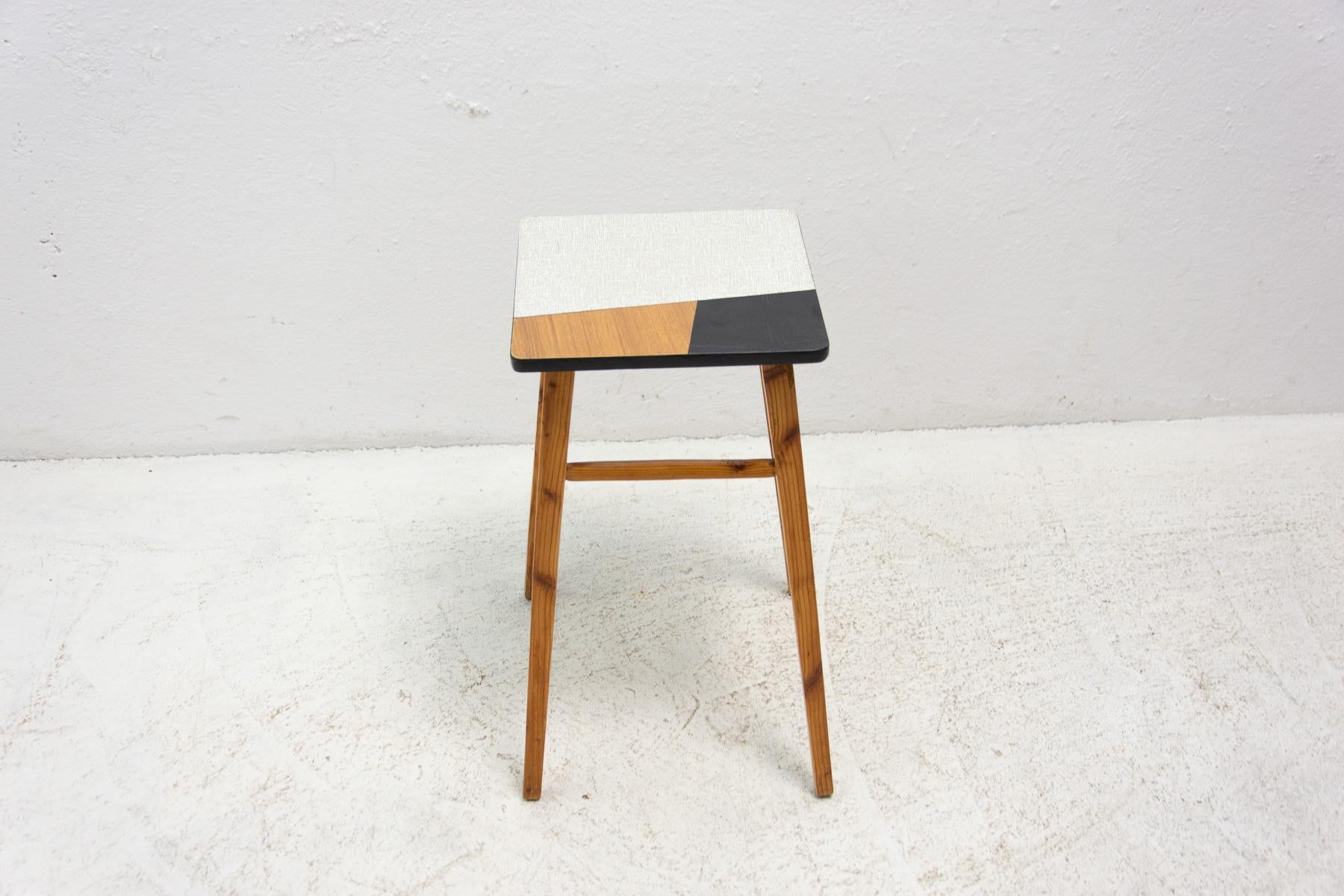 Czech Mid Century Formica and Spruce Wood Plant Stand, 1960´s For Sale