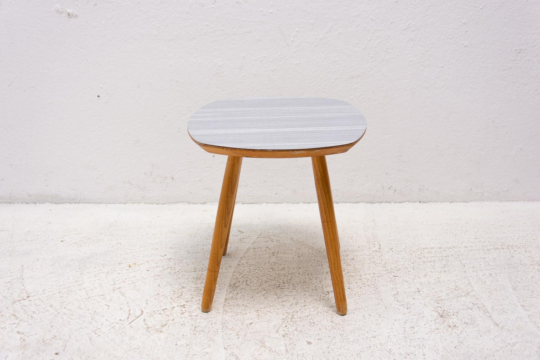 Mid Century Formica and Wood Stool, 1960´S, Czechoslovakia For Sale 2