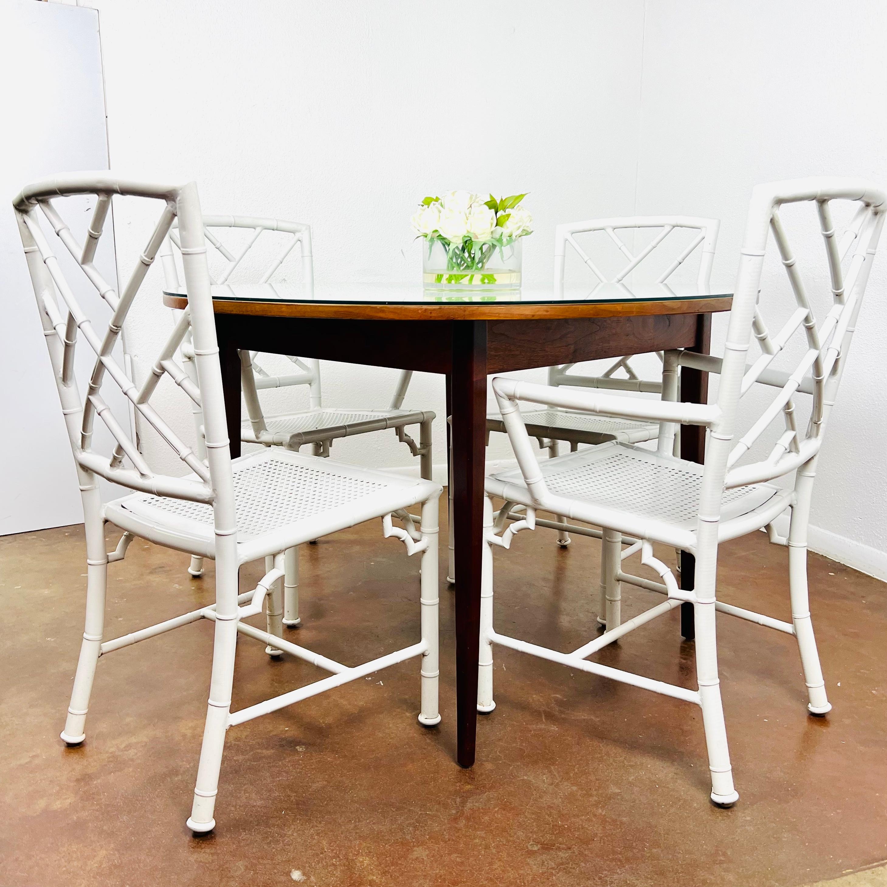 Mid-Century Formica Dining Table For Sale 8