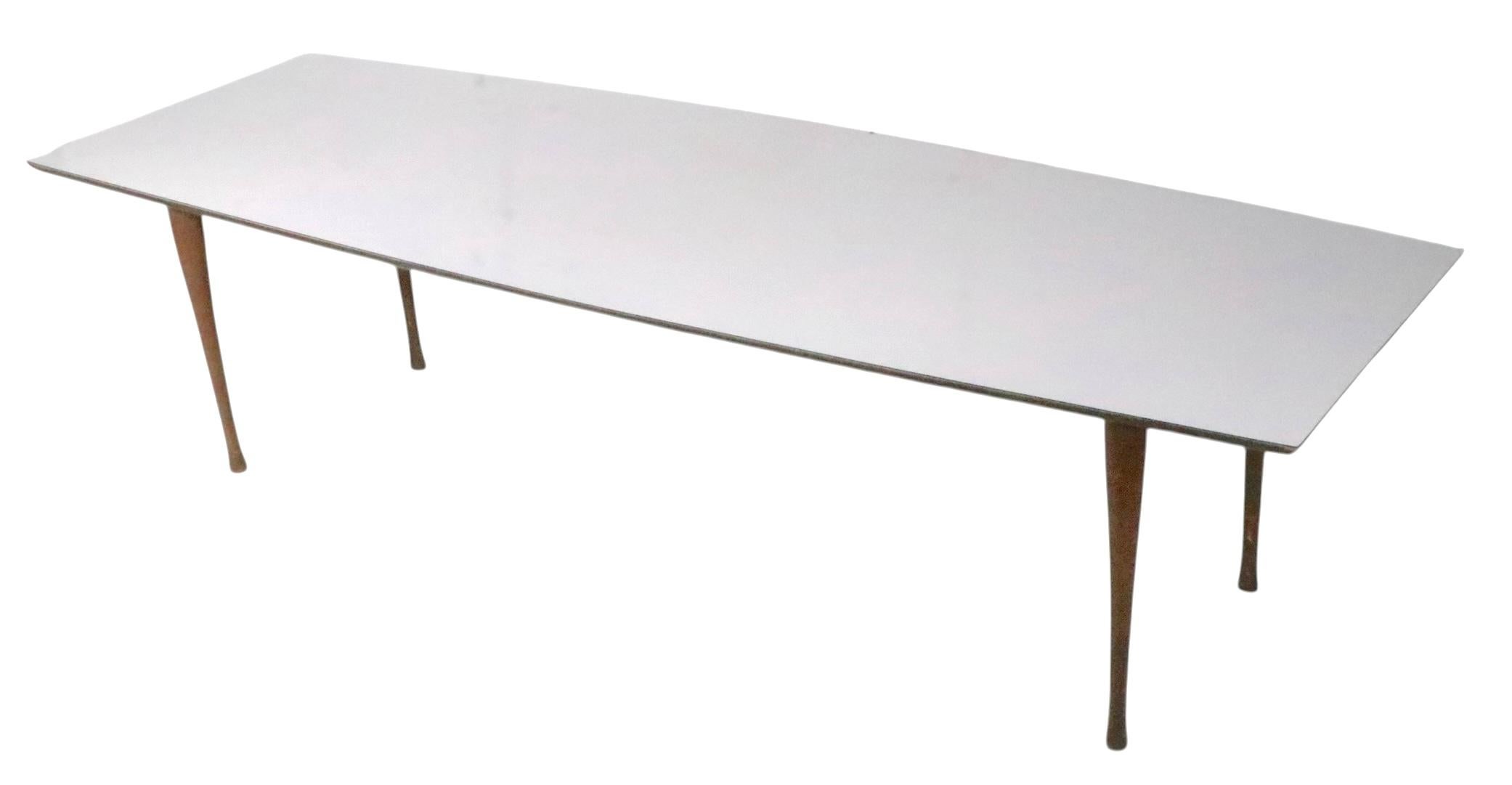 Mid Century Formica Top Coffee Table c. 1950/60's im Angebot 3