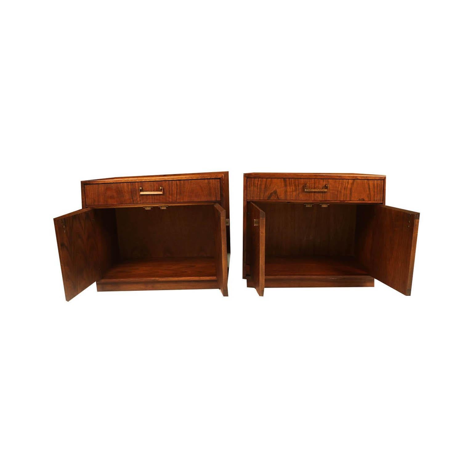 Handsome, richly grained walnut Mid-Century Modern nightstands or end tables, in the style of Milo Baughman, by Founders Furniture Company, USA, circa 1960s. Expertly crafted, these absolute jewels remain in clean vintage condition. Each features a