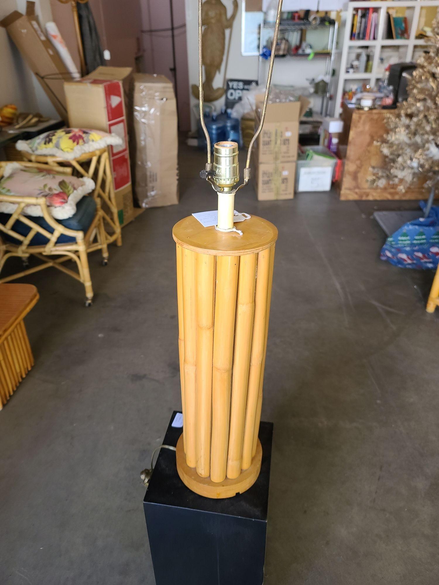 Mid-Century Modern Restored Mid-Century14-Strand Stick Reed Rattan Table Lamp W/ Fancy Wrapp For Sale