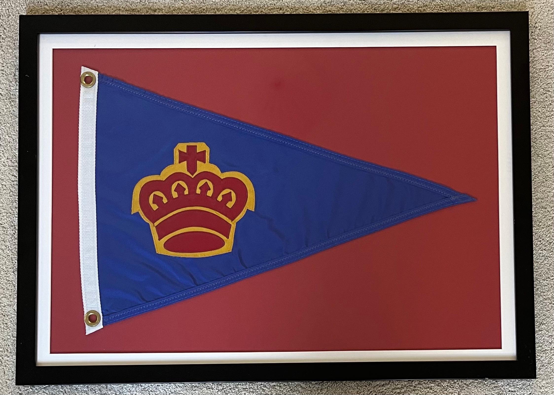 Gerahmte Yacht Club-Flagge aus der Jahrhundertmitte (Papier) im Angebot