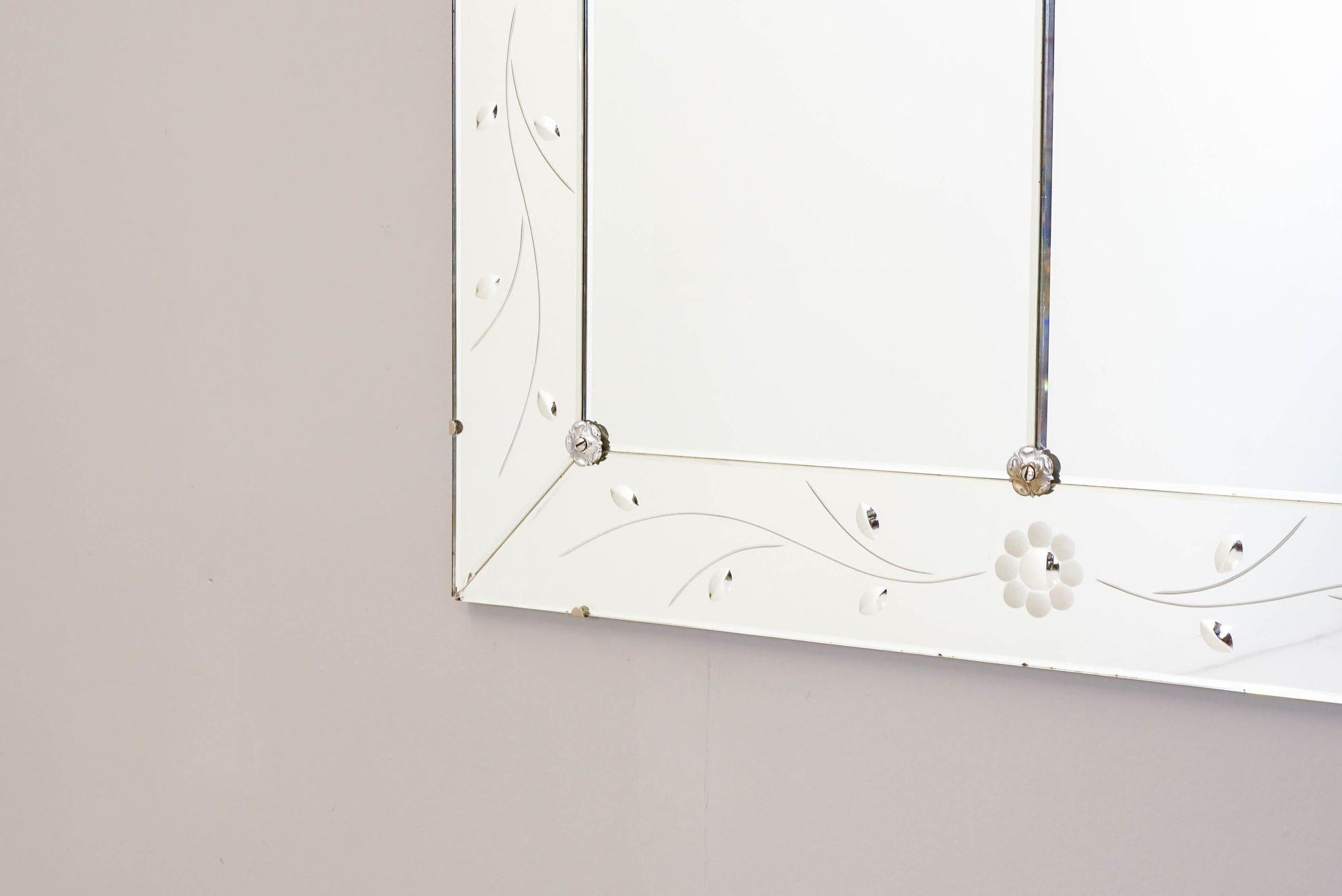 Miroir sans cadre du milieu du siècle Excellent état - En vente à London, England